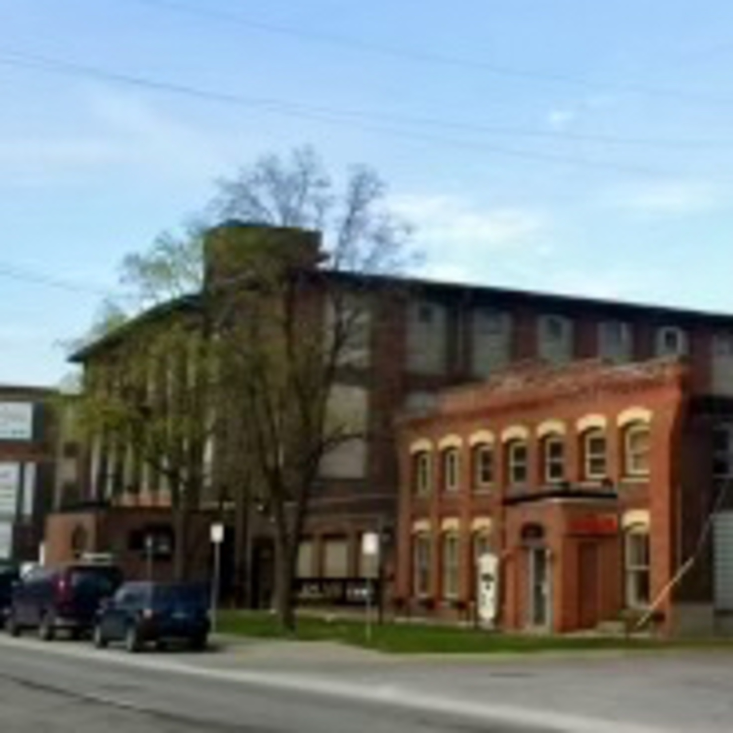 S8 - E4 Art to Go at the Cotton Factory