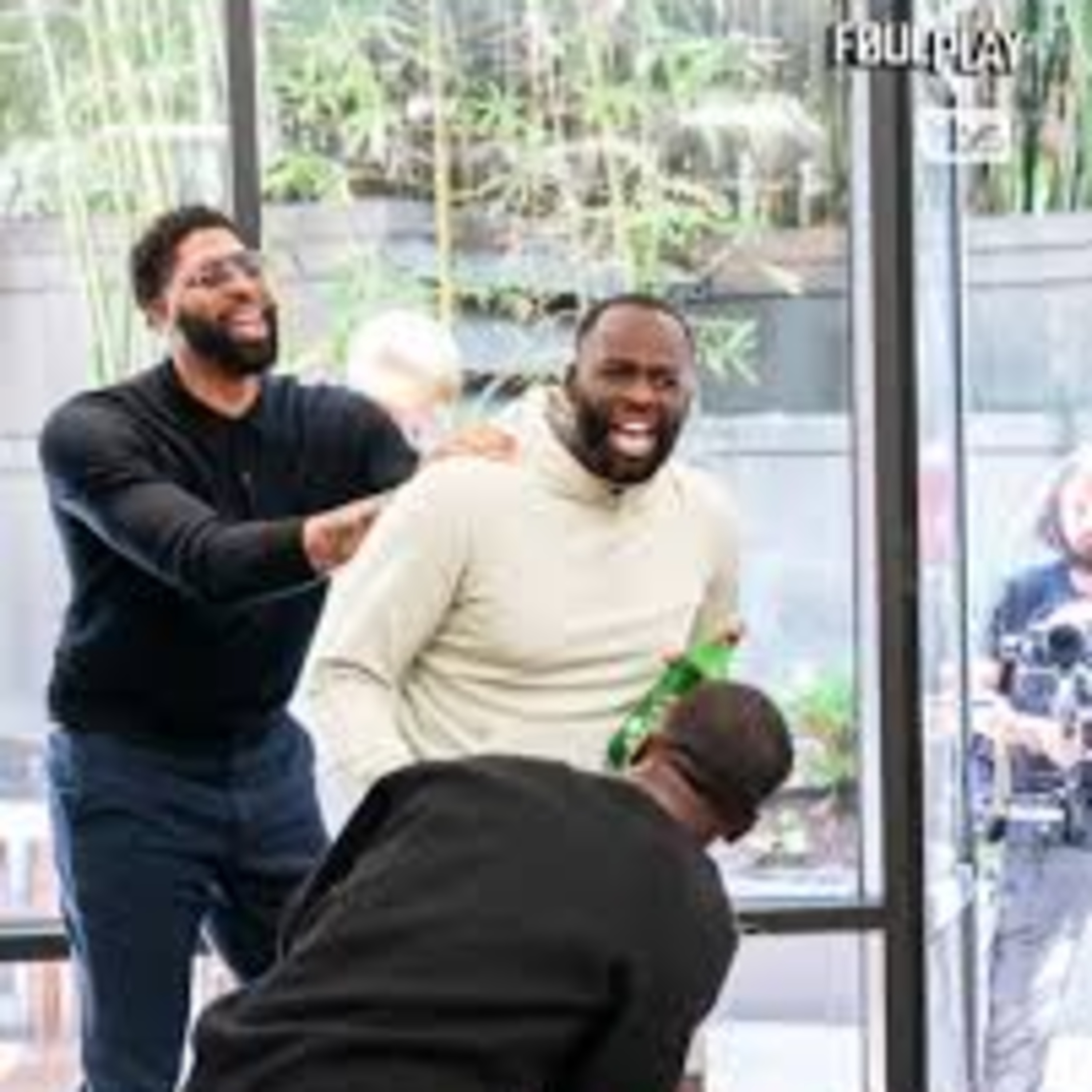 S10E14 Foul Play with Anthony Davis