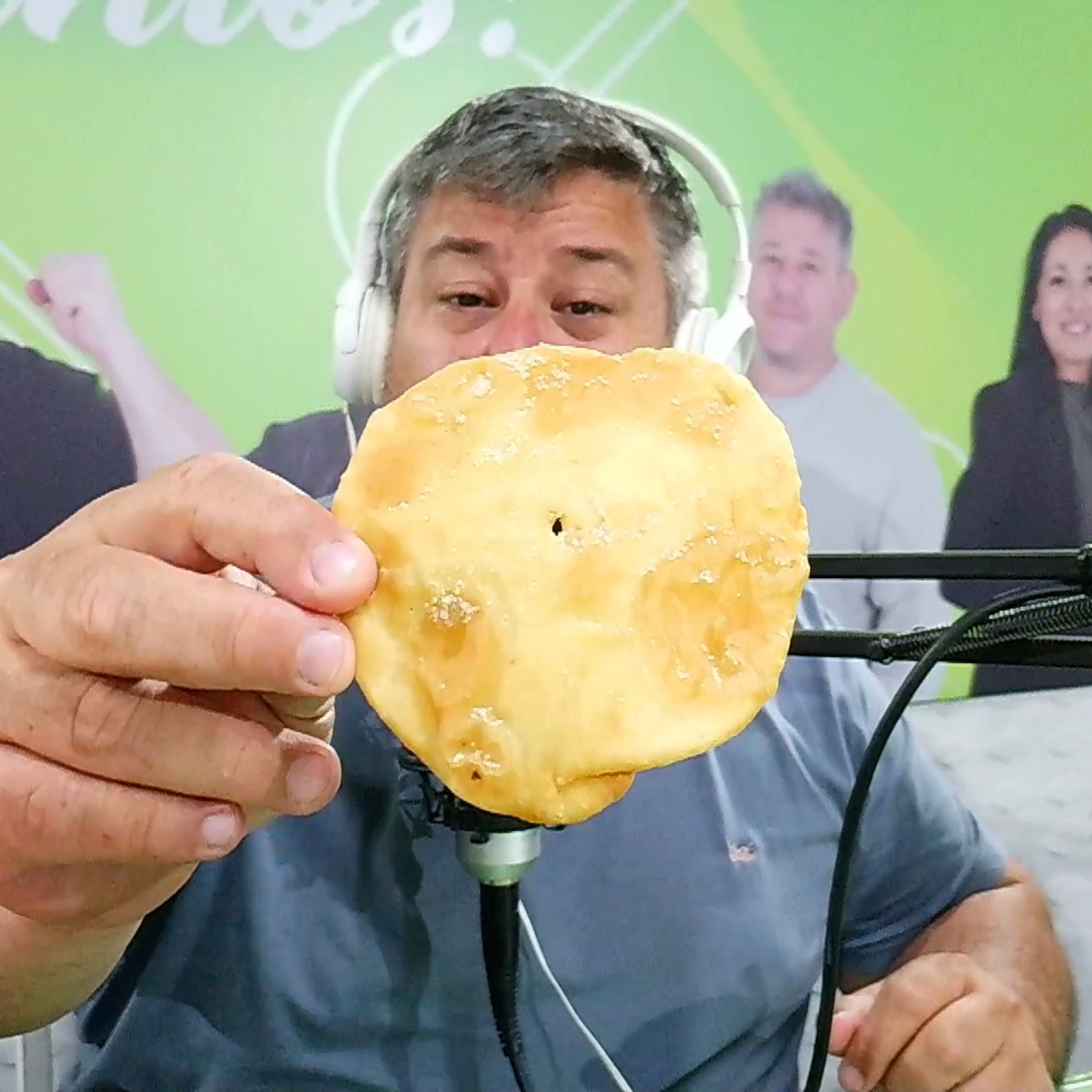 La Mark - Un día de torta fritas con azúcar y hasta paté 🤣