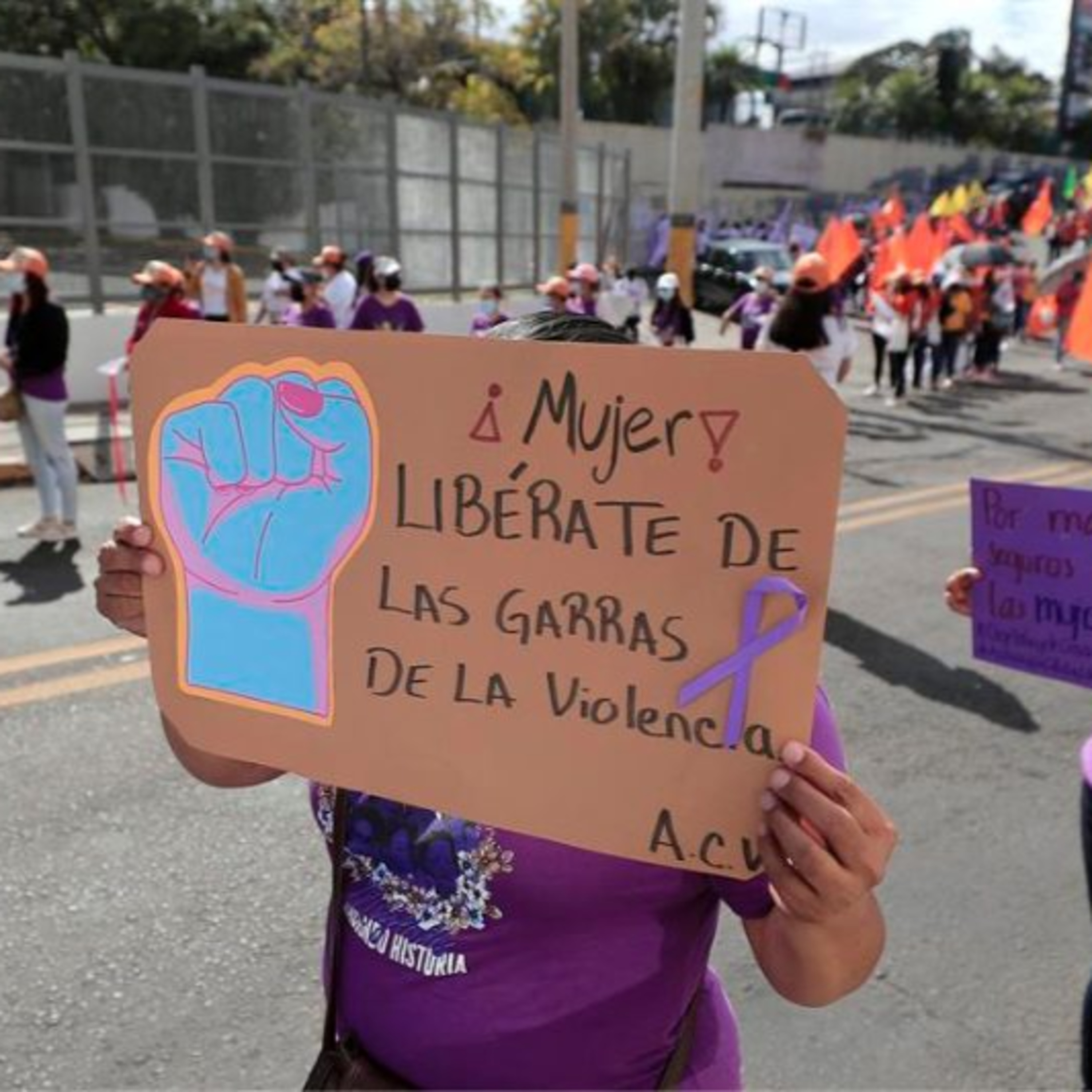 Los femicidios en Honduras no son prioridad para la presidenta Xiomara Castro episode artwork