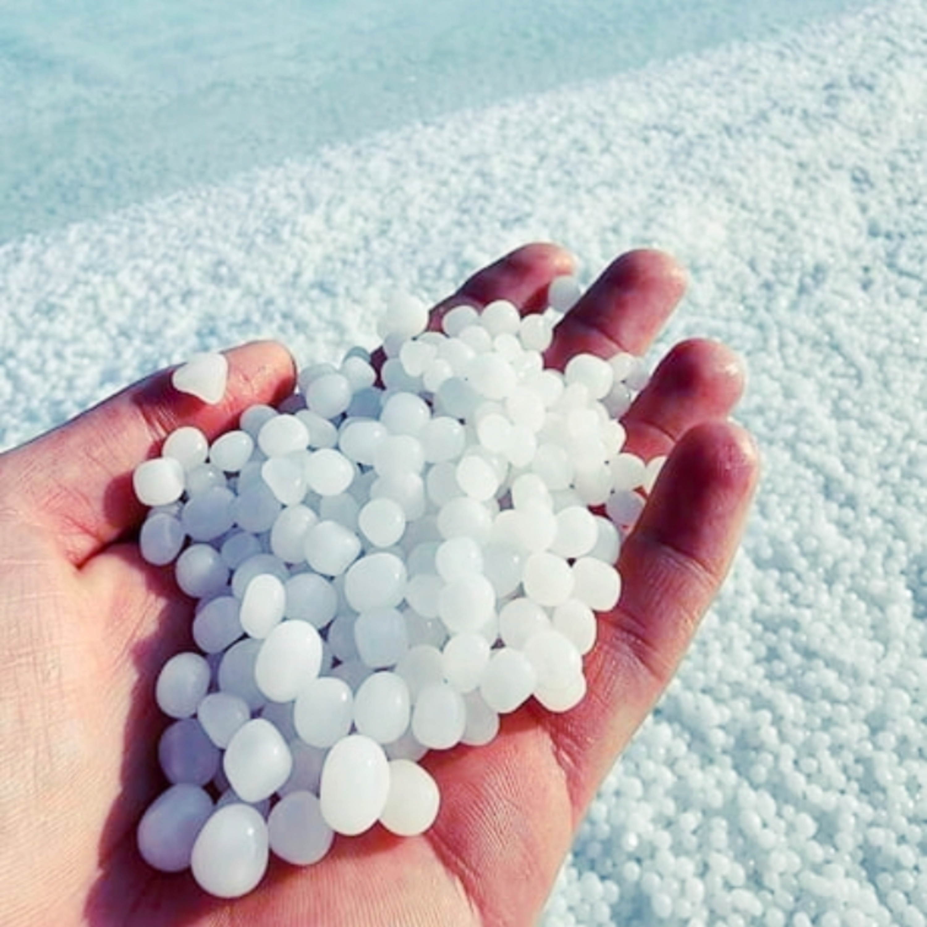 Dead sea : Salt balls beach  episode artwork