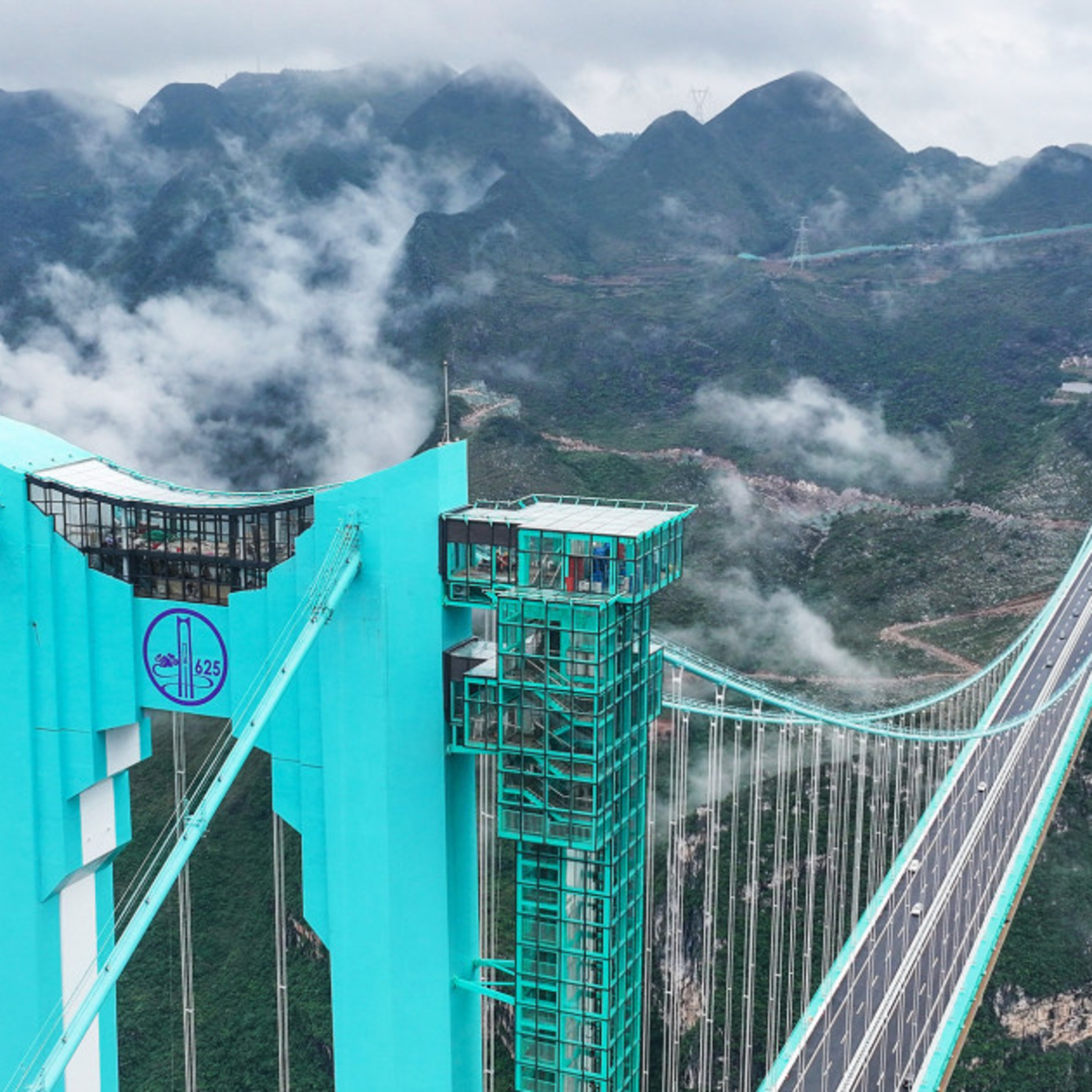 The Marvel of Heights : Huajiang Grand Canyon Bridge  episode artwork