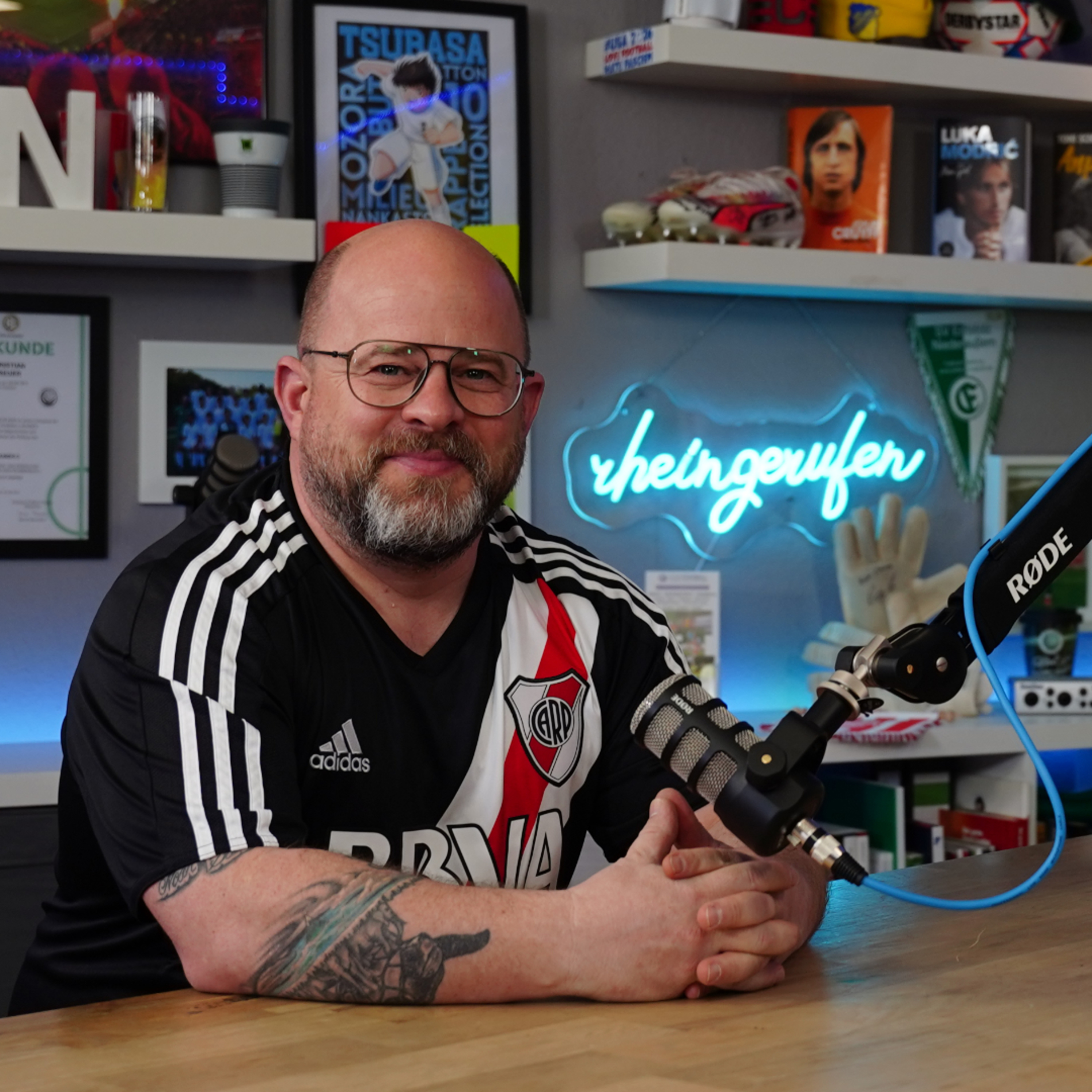 Vom Bolzplatz bis an die Seitenlinie – die Geschichte von Christopher Kall. ⚽ episode artwork
