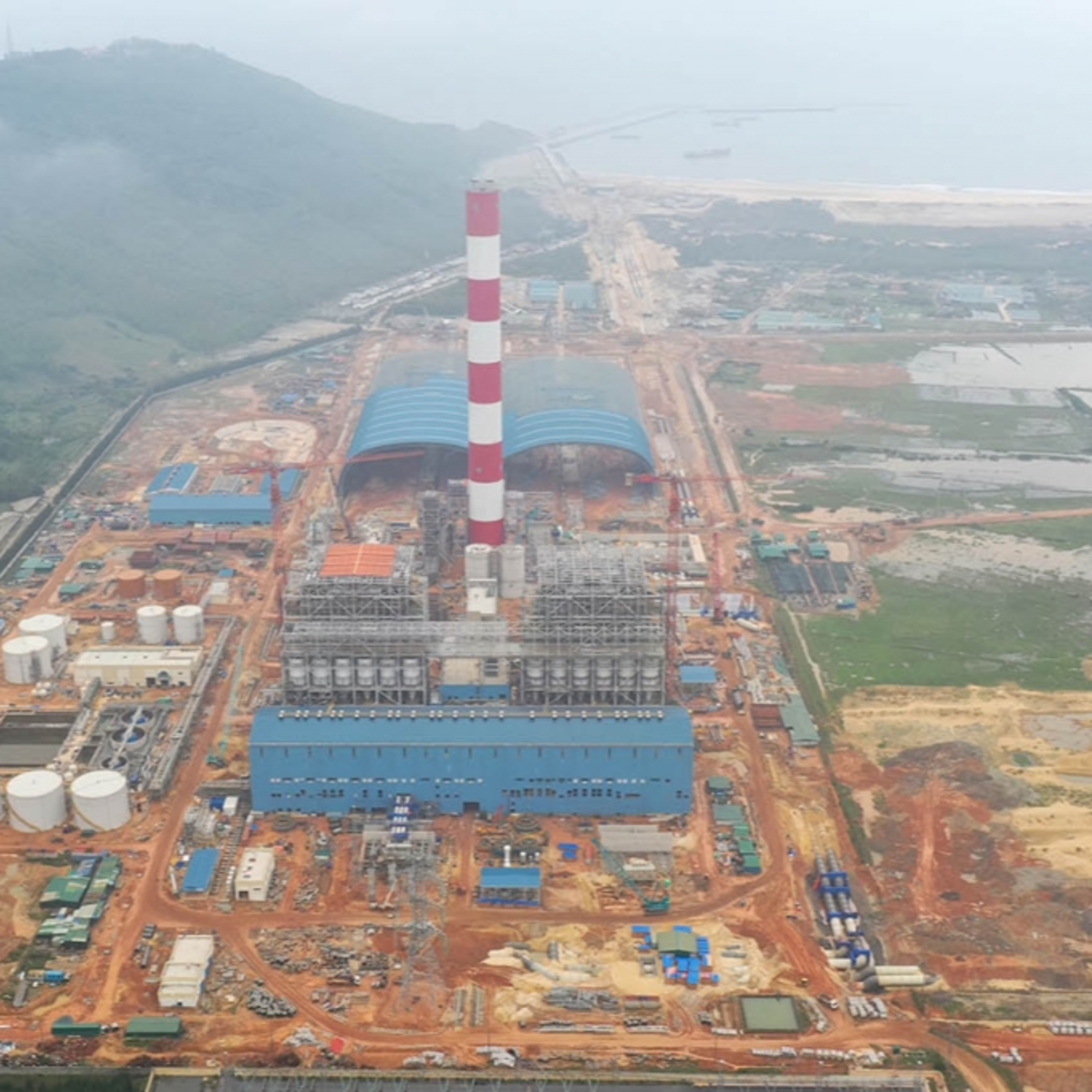 Dòng chảy kinh tế - Điều chỉnh giá điện theo tín hiệu thị trường: Cơ hội thu hút đầu tư phát triển hạ tầng điện