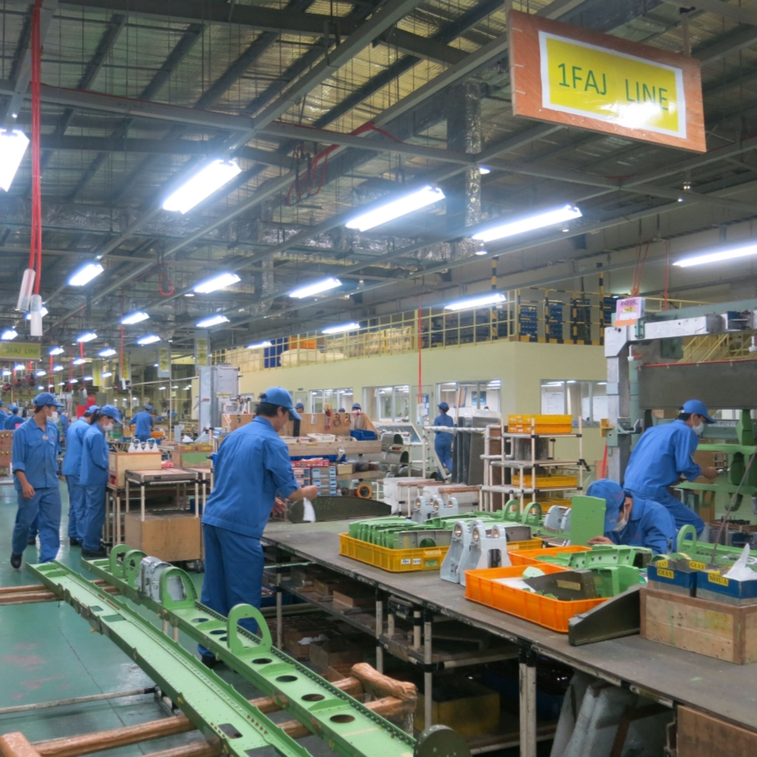 Dòng chảy kinh tế - Dồn sức cho tăng trưởng kinh tế quý 4 nhằm đạt mục tiêu tăng trưởng GDP từ 8,3 - 8,5% năm 2025 episode artwork
