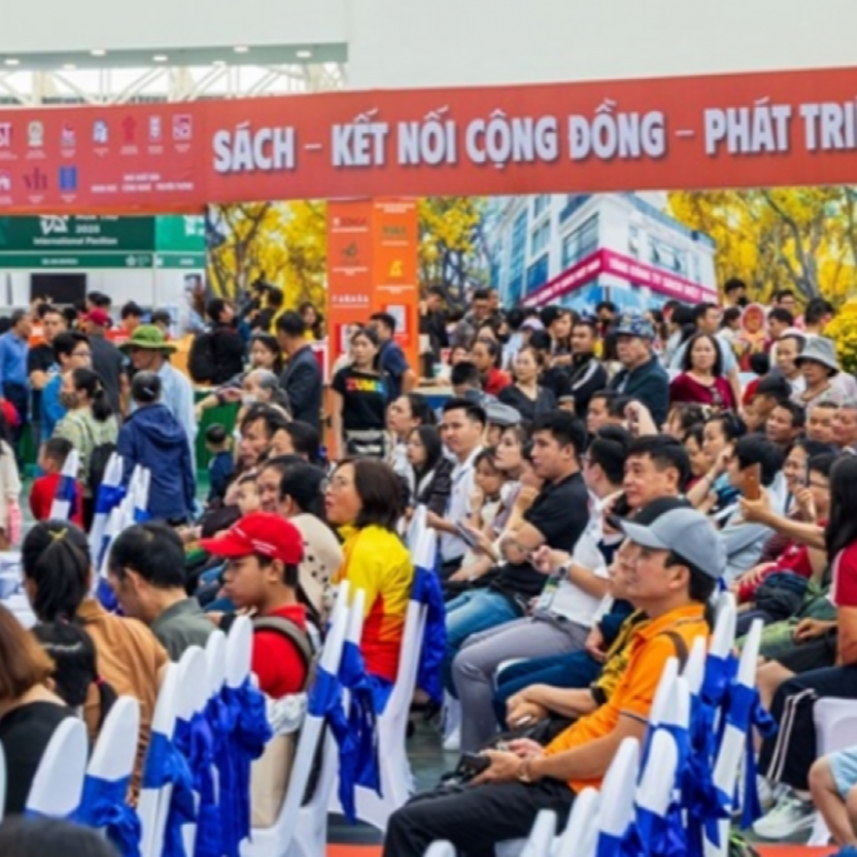 Sức sống hàng Việt - Doanh nghiệp dịch vụ khẳng định thương hiệu tại Hội chợ Mùa thu lần thứ nhất 2025 episode artwork