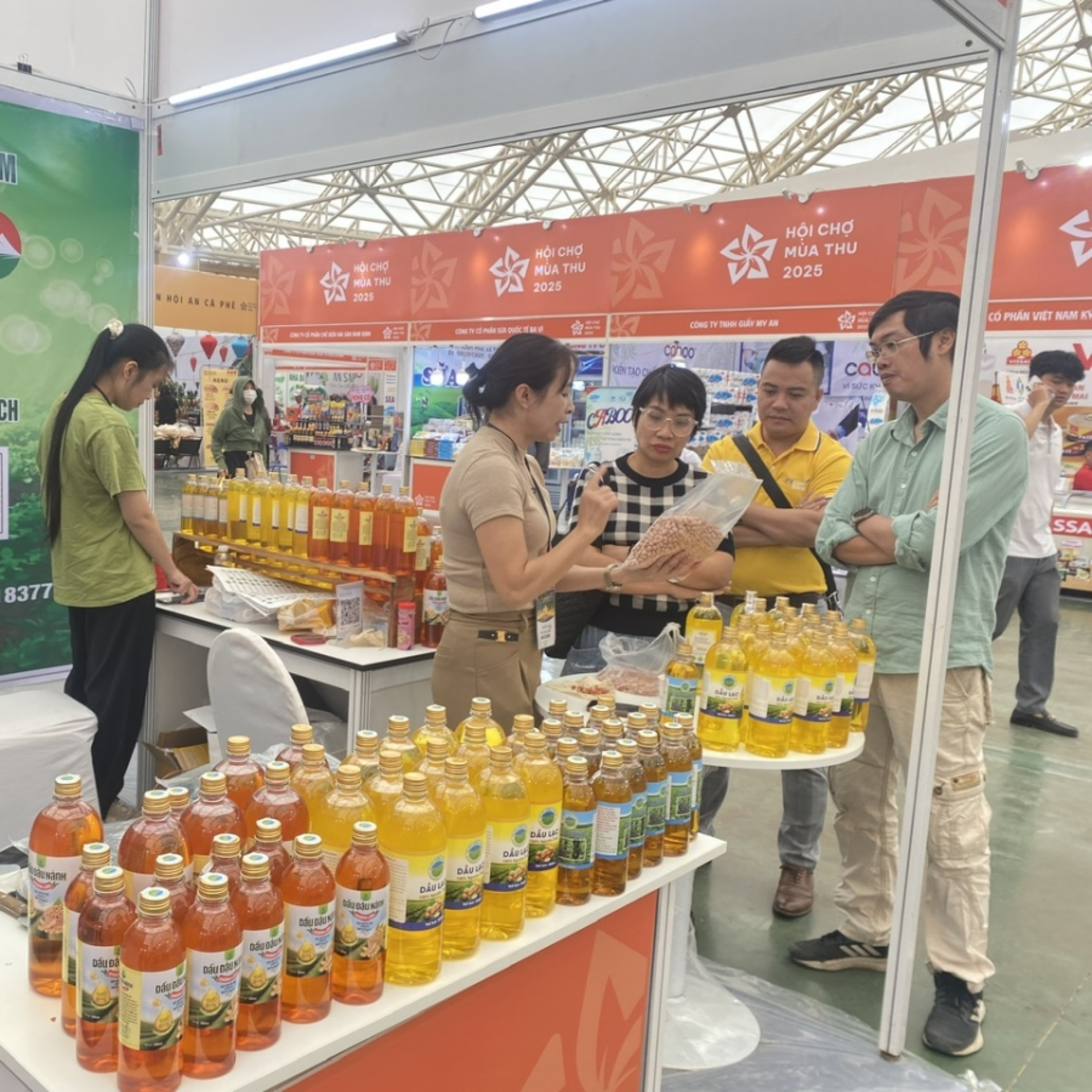 Dòng chảy kinh tế - Hội chợ mùa thu lần thứ nhất -2025: Kênh xúc tiến - đầu tư - tiêu dùng quy mô khu vực Dòng chảy kinh tế - Hội chợ mùa thu lần thứ nhất -2025: Kênh xúc tiến - đầu tư - tiêu dùng quy mô khu vực