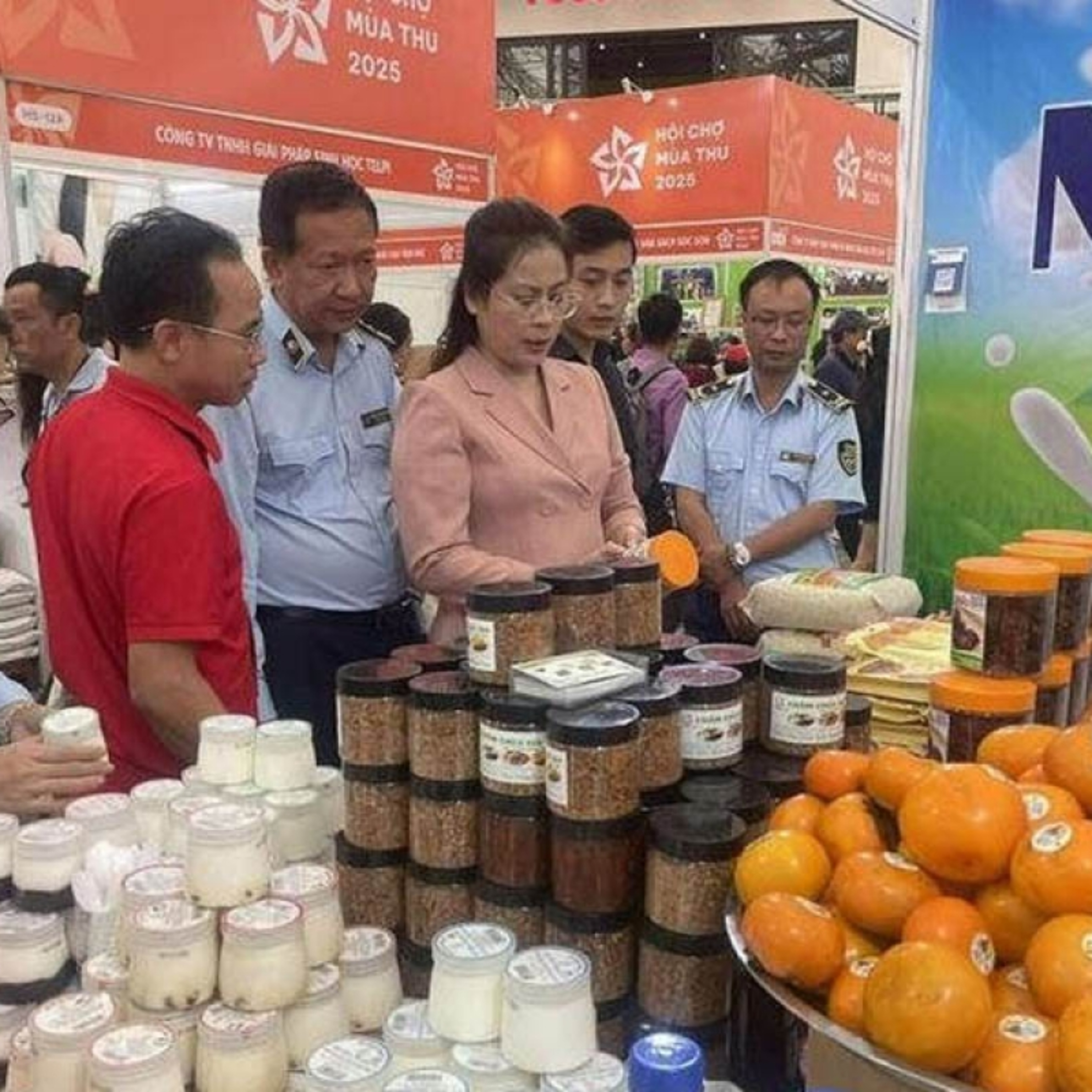 Sức sống hàng Việt - Hội chợ Mùa Thu 2025 lần thứ nhất được tổ chức theo mô hình “5 phân khu chủ đề. episode artwork