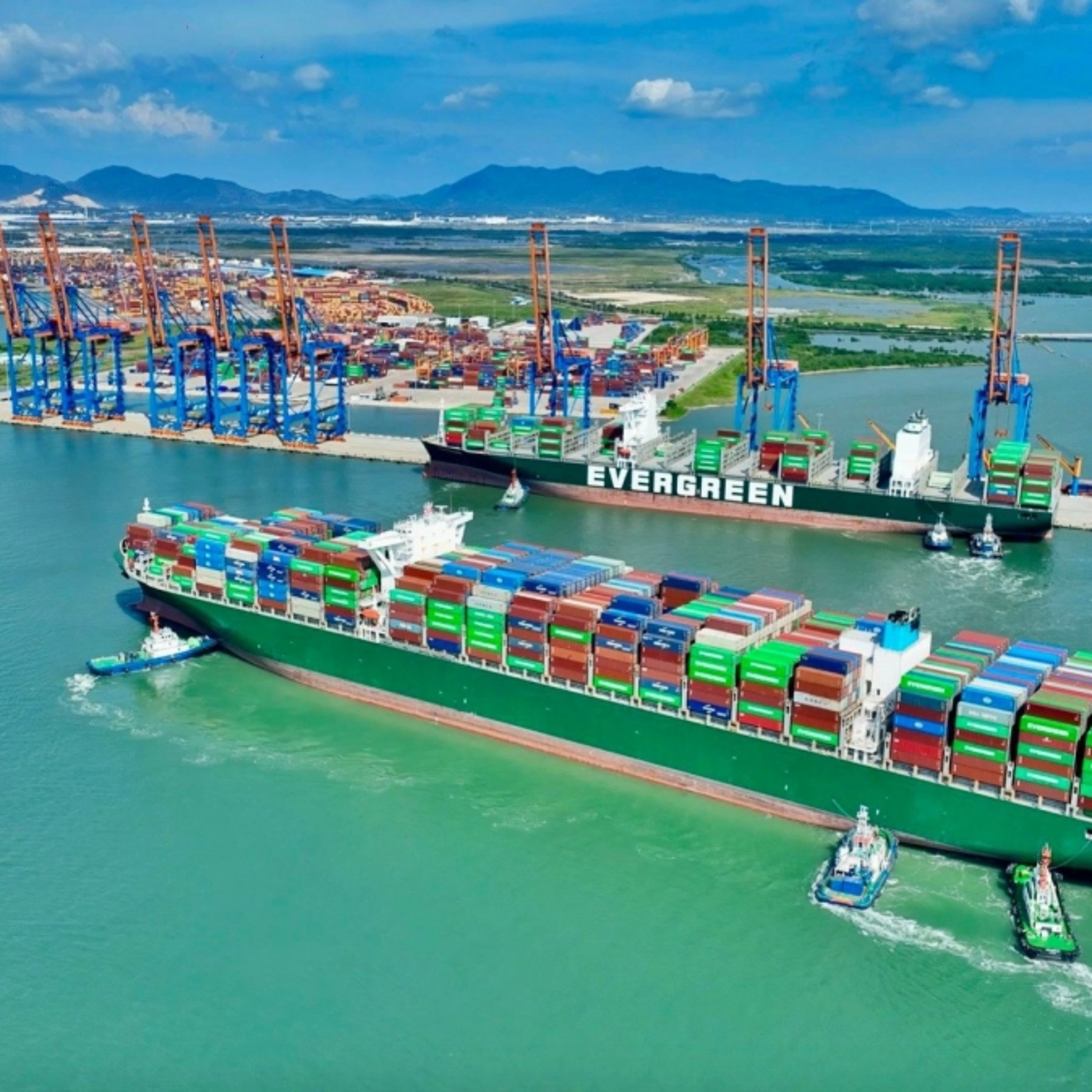 Trước giờ mở cửa - Đầu tư 82.000 tỷ đồng đưa khu cảng nước sâu lớn nhất Việt Nam vươn lên hàng đầu châu Á episode artwork