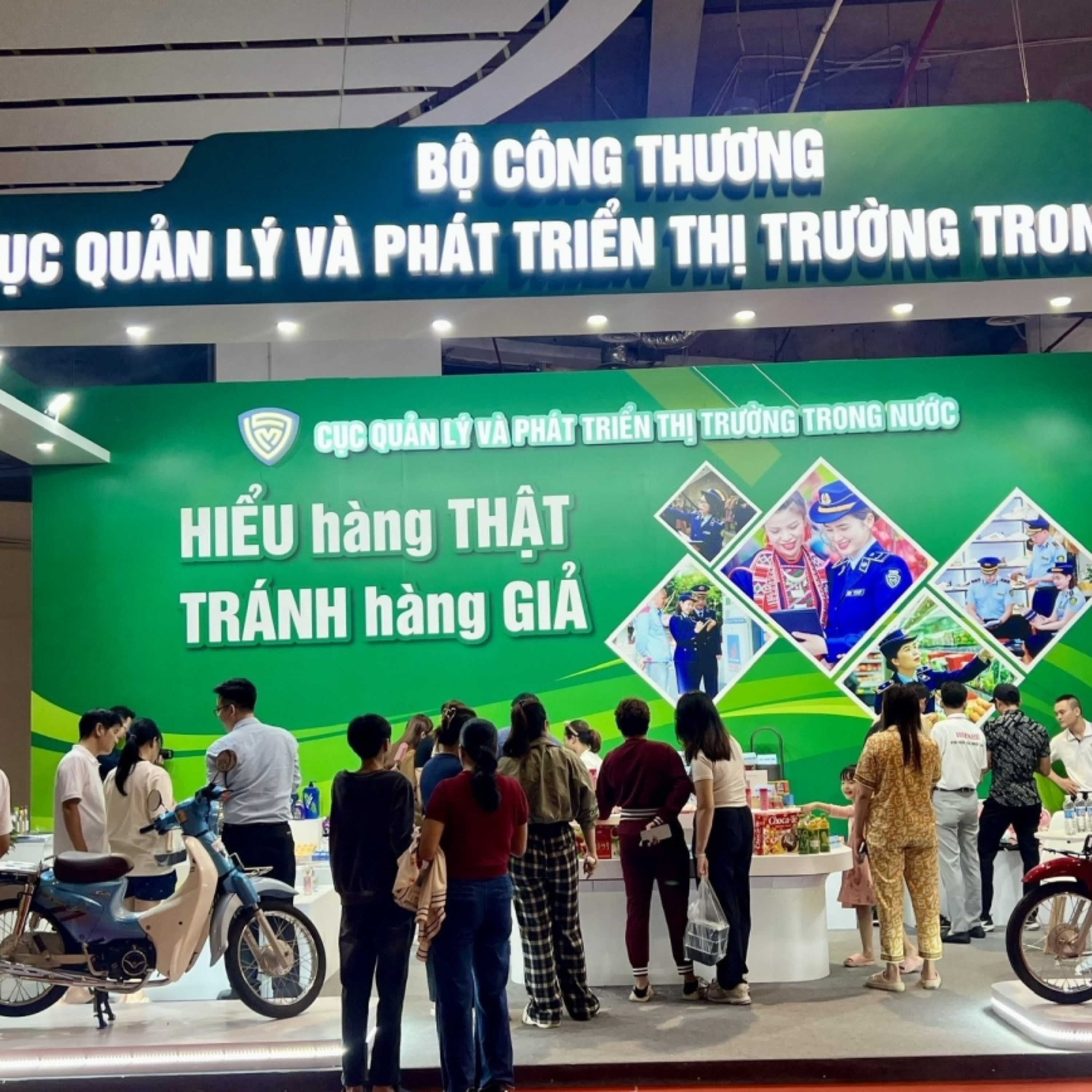 Sức sống hầng Việt - Triển lãm đặc sản vùng miền – Sắc Thu Quảng Ninh 2025 thu hút đông đảo du khách tham quan, mua sắm episode artwork