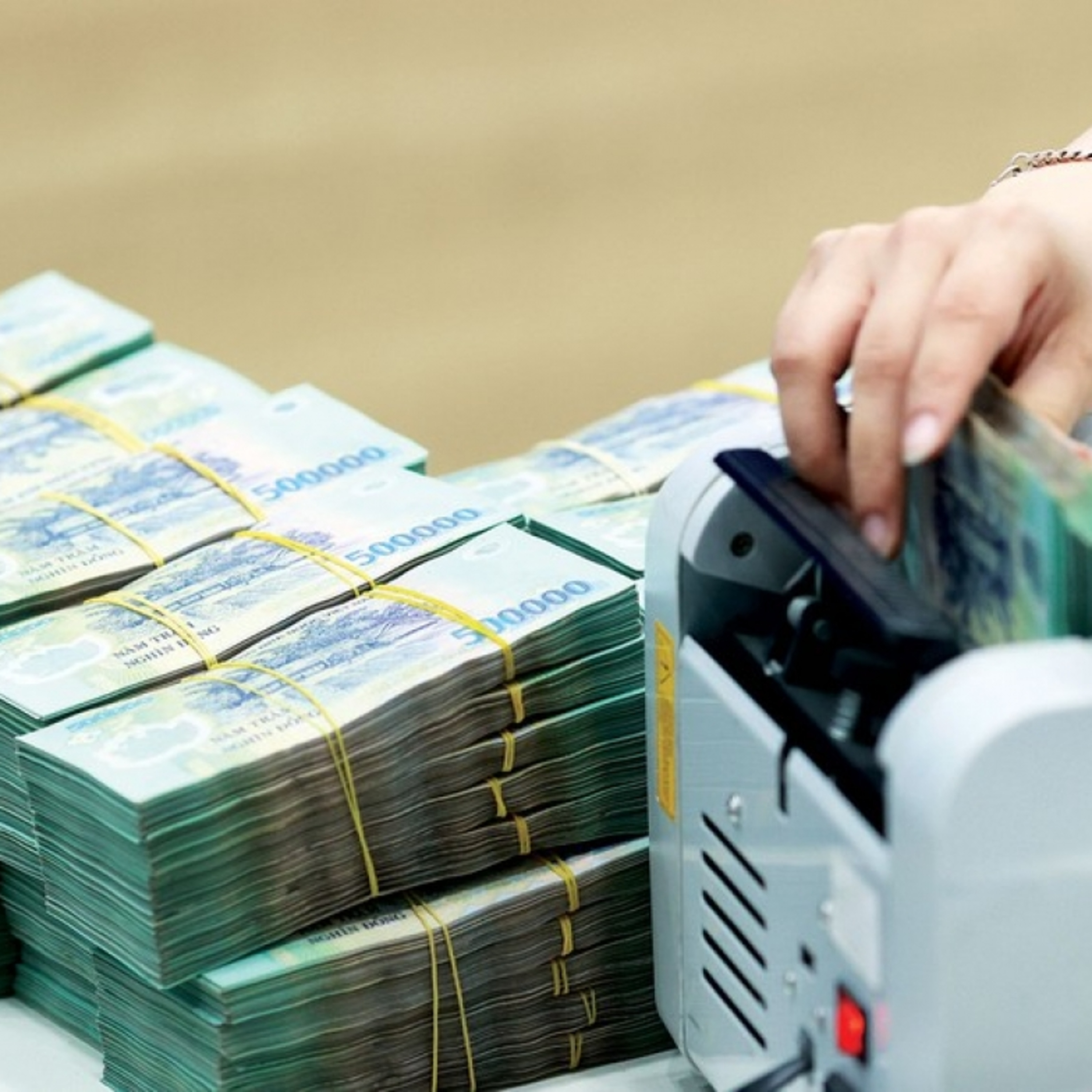 Trước giờ mở cửa - Các tổ chức tín dụng điều chỉnh kỳ vọng tăng trưởng về 14,5% episode artwork