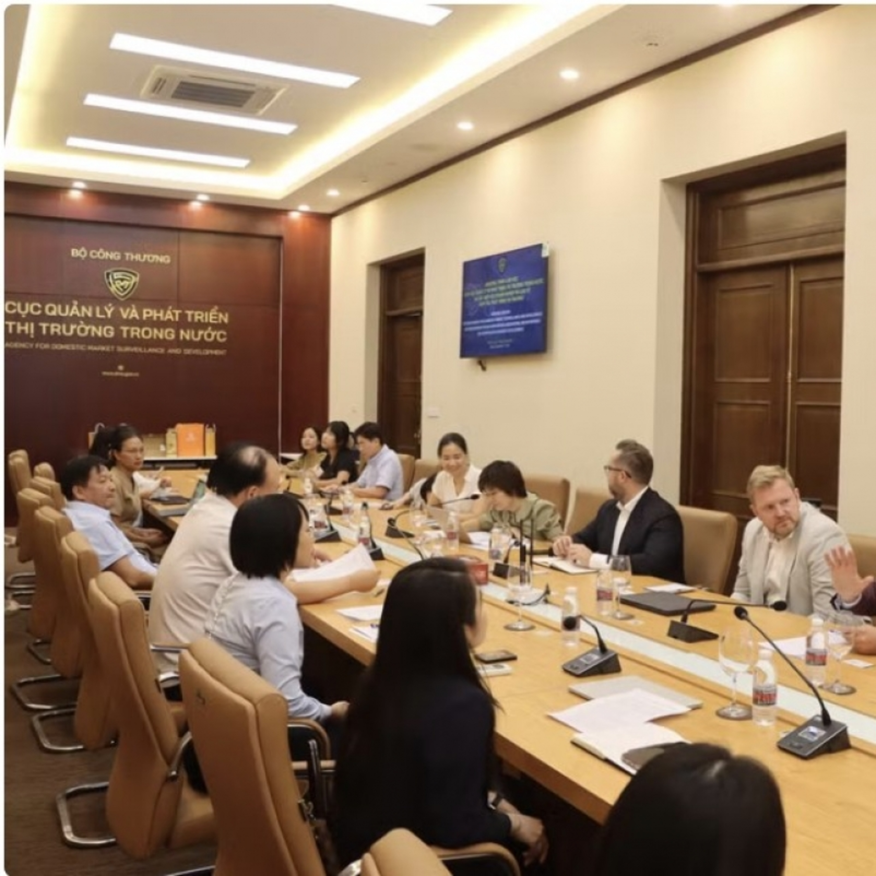 Sức sống hàng Việt - Doanh nghiệp Ba Lan tìm nguồn hàng và đối tác tại Việt Nam