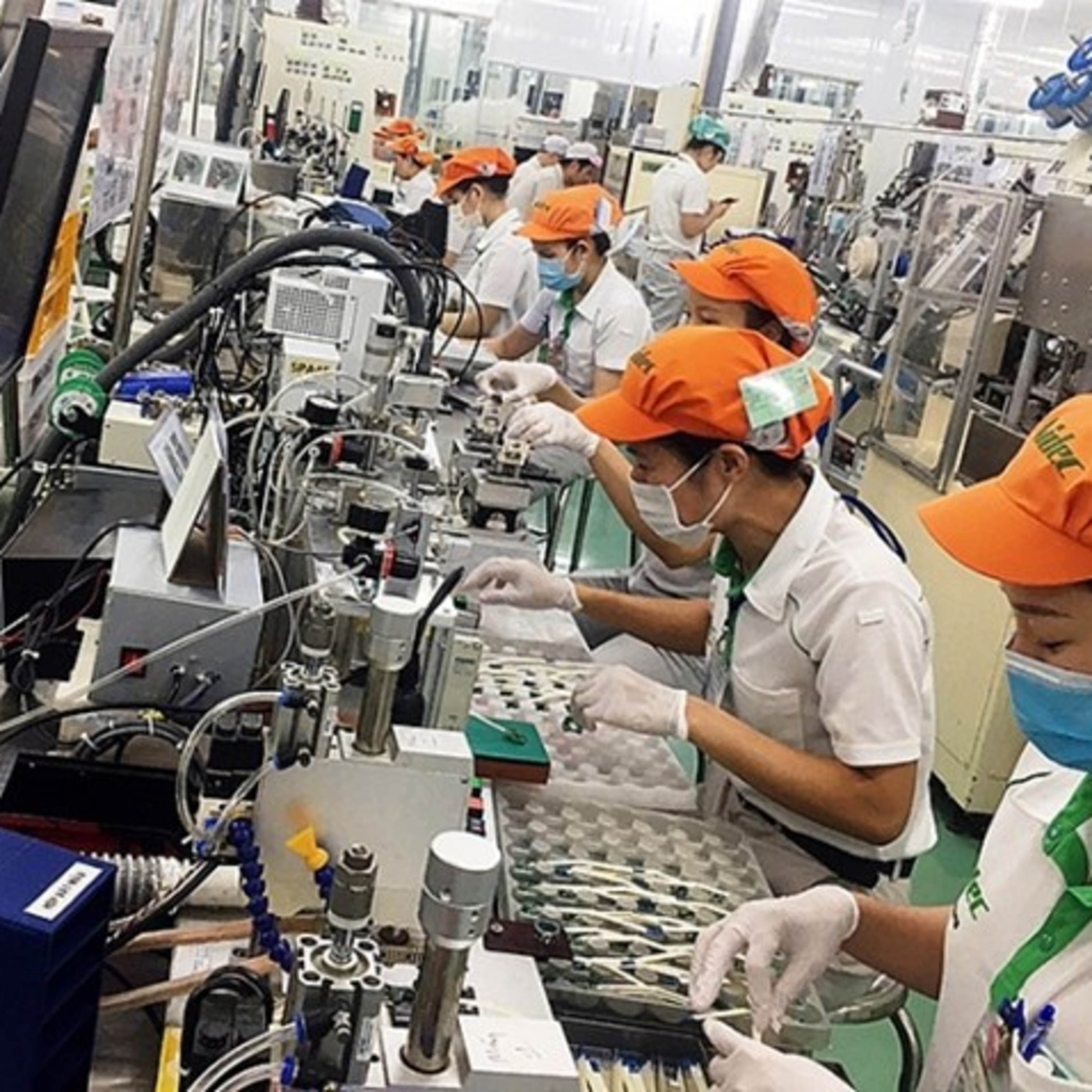 Tiêu điểm - Thấy gì qua con số giải ngân FDI năm 2024 trên 25 tỷ đô la Mỹ, cao nhất trong 6 năm qua episode artwork