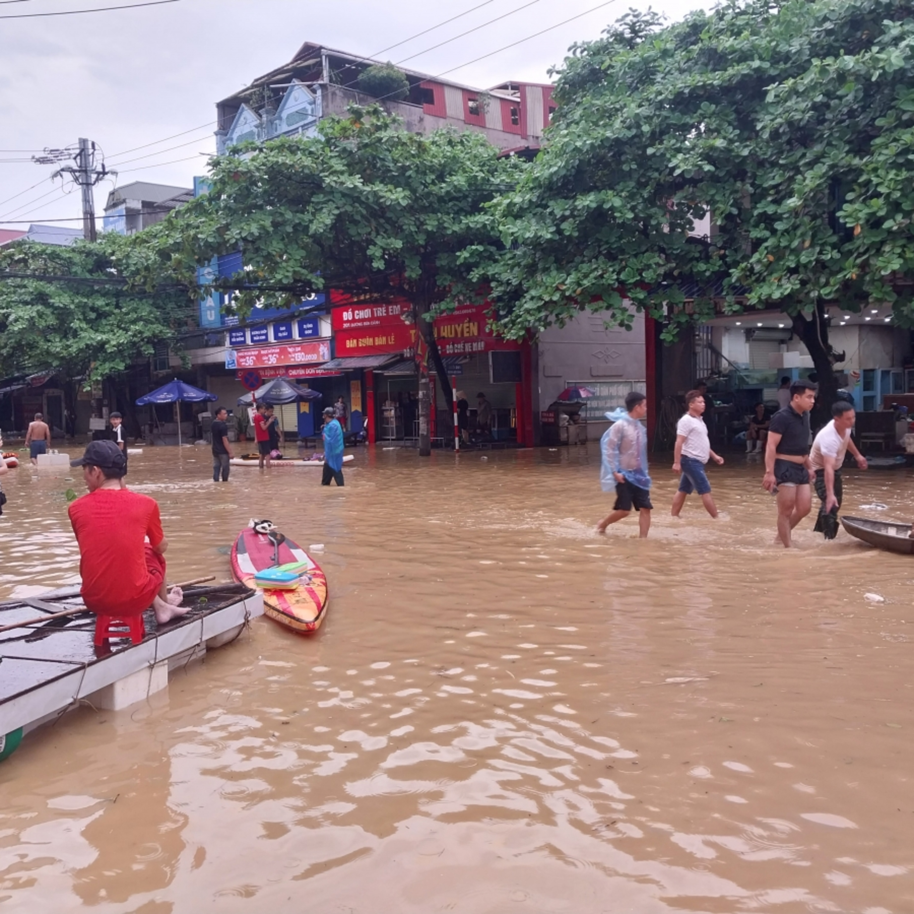 VOV - Sự kiện và Bàn luận
