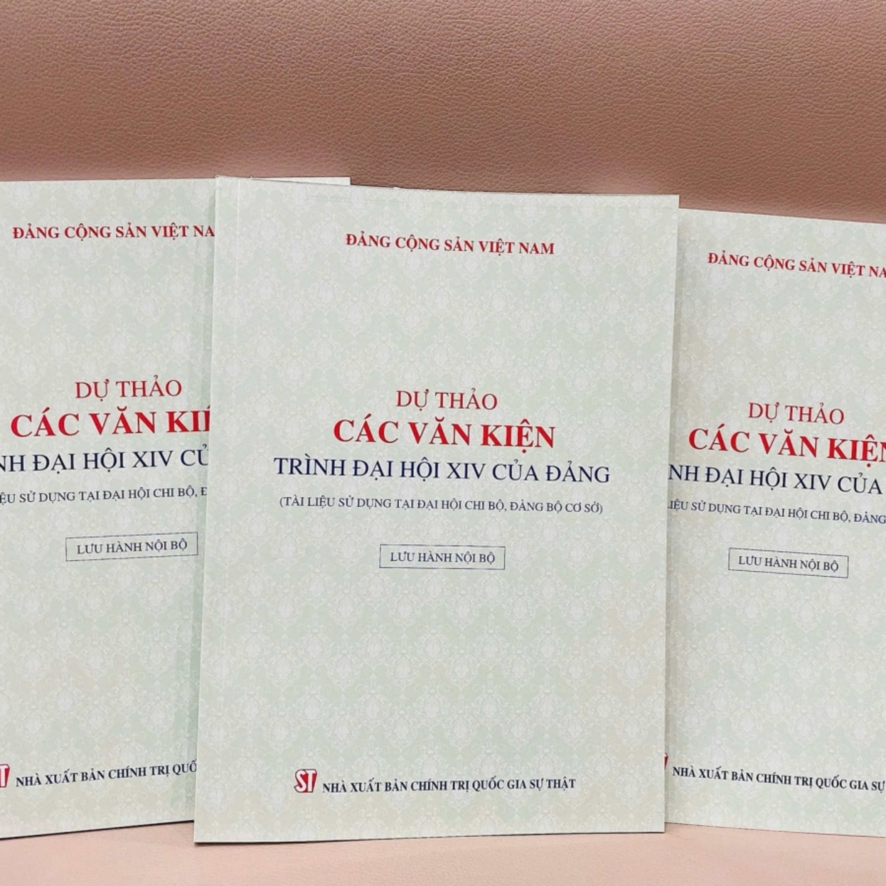 Góp ý Dự thảo Văn kiện Đại hội XIV của Đảng - Hoàn thiện thể chế cho phát triển bền vững