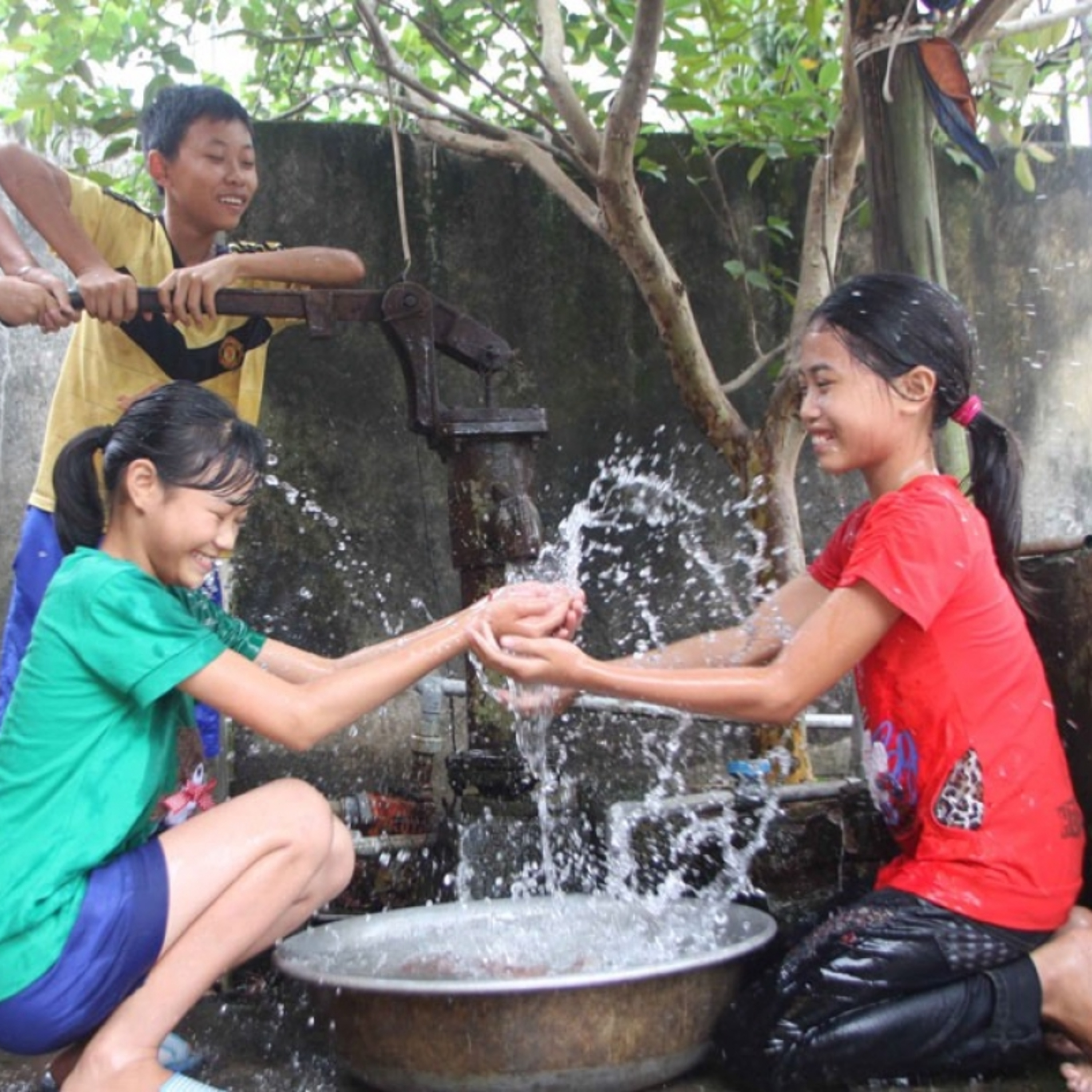 Tiêu điểm - Làm thế nào để đạt được mục tiêu 100% người dân nông thôn dùng nước sạch vào năm 2045 Tiêu điểm - Làm thế nào để đạt được mục tiêu 100% người dân nông thôn dùng nước sạch vào năm 2045