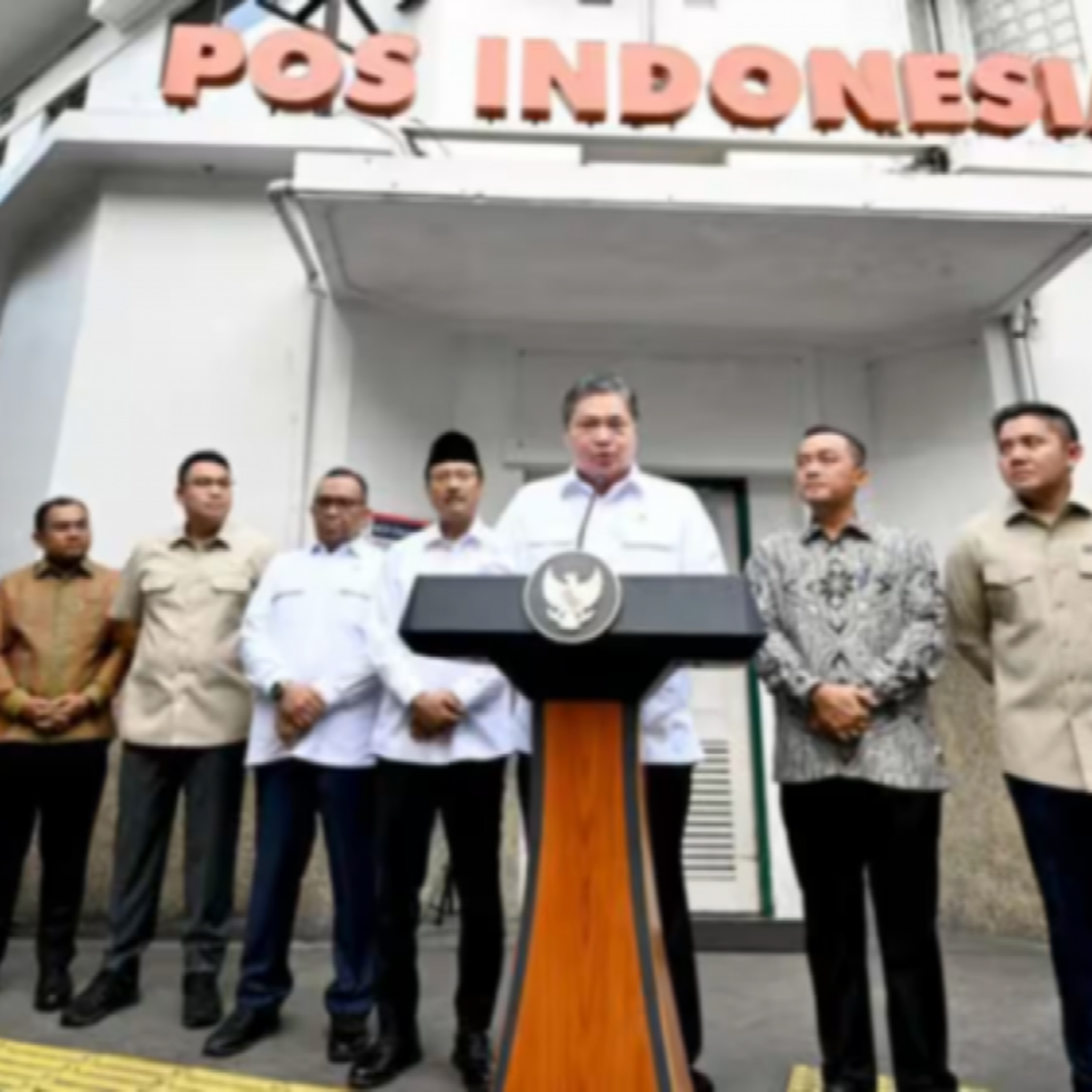 Sự kiện luận bàn - Indonesia tung gói hỗ trợ kỷ lục cho 140 triệu dân - giải pháp căn cơ hay trợ giúp tạm thời Sự kiện luận bàn - Indonesia tung gói hỗ trợ kỷ lục cho 140 triệu dân - giải pháp căn cơ hay trợ giúp tạm thời