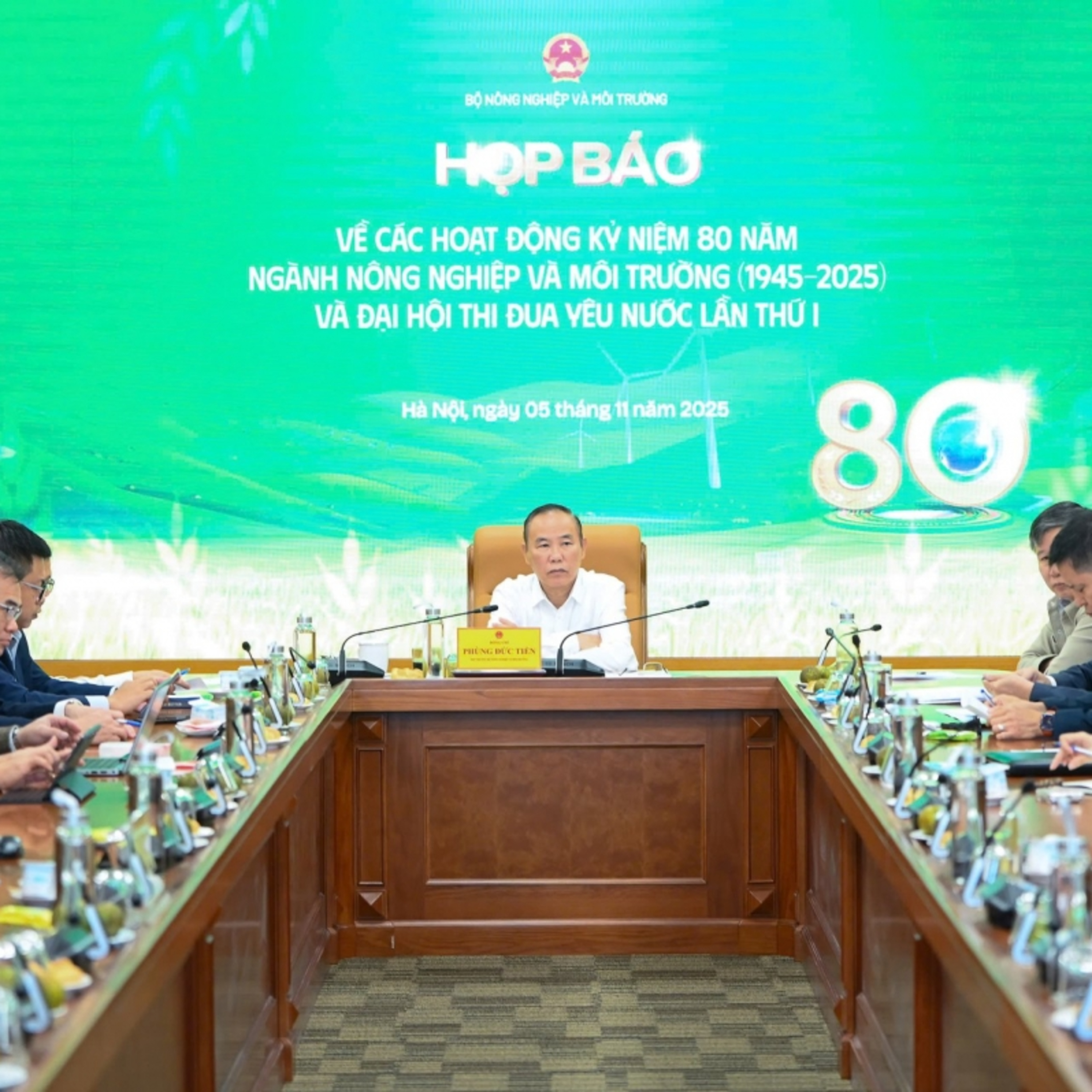 Tiêu điểm - Bộ Nông nghiệp và Môi trường tổ chức chuỗi hoạt động Kỷ niệm 80 năm truyền thống ngành