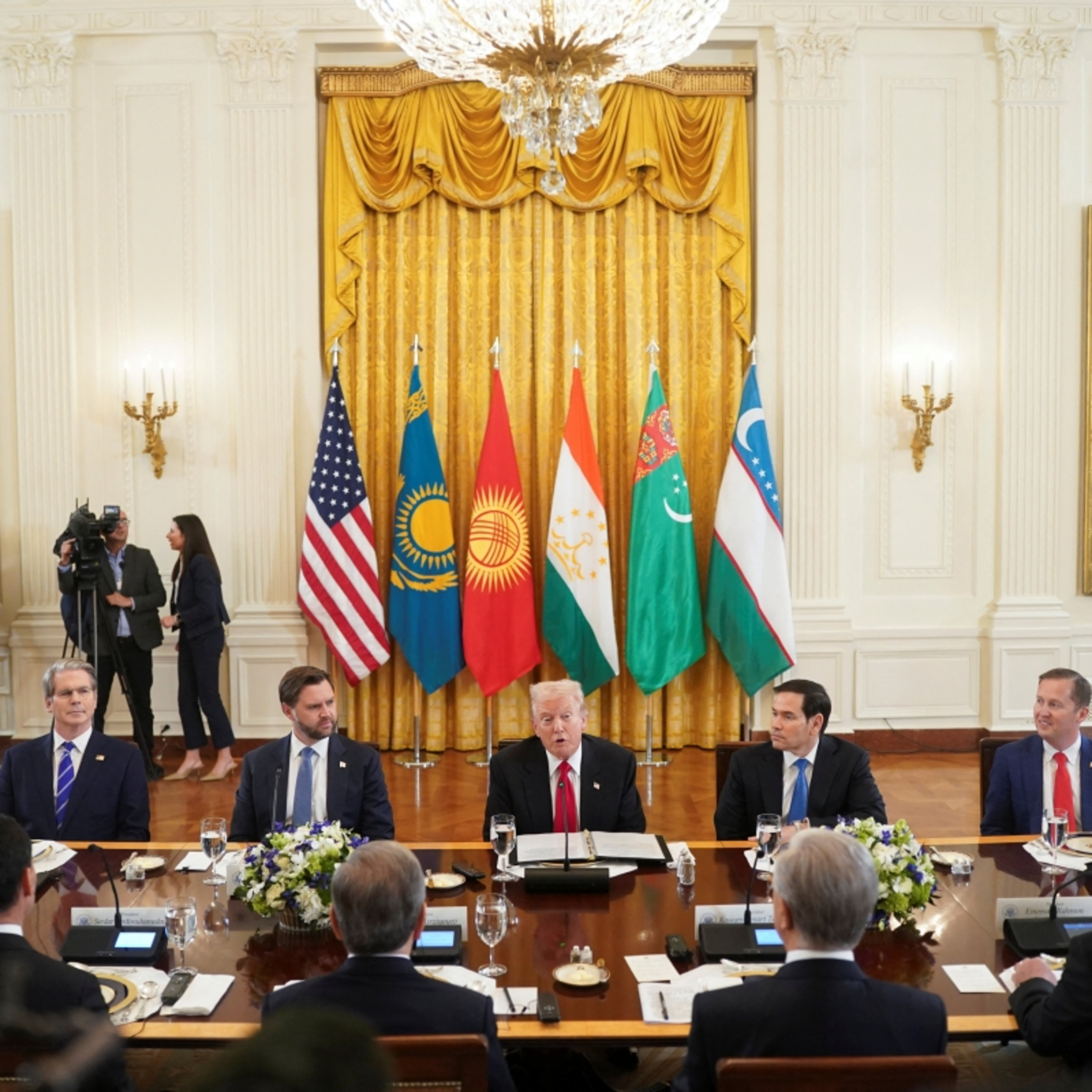 Bình luận - Nước cờ mới nhằm tái định hình vị thế của Mỹ tại Trung Á