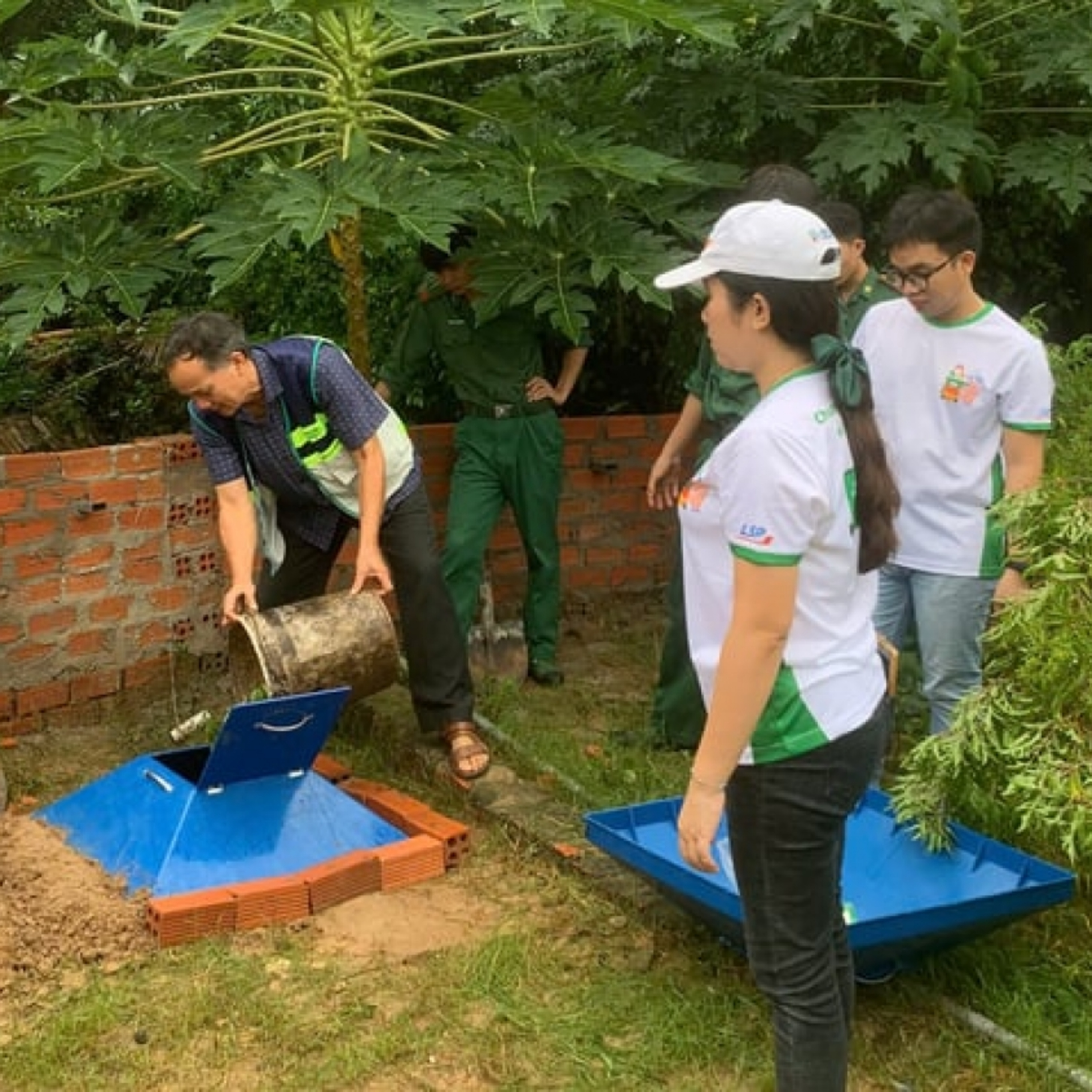 Chuyên đề - Biến rác thải thành phân bón hữu cơ - Cần giải pháp đồng bộ