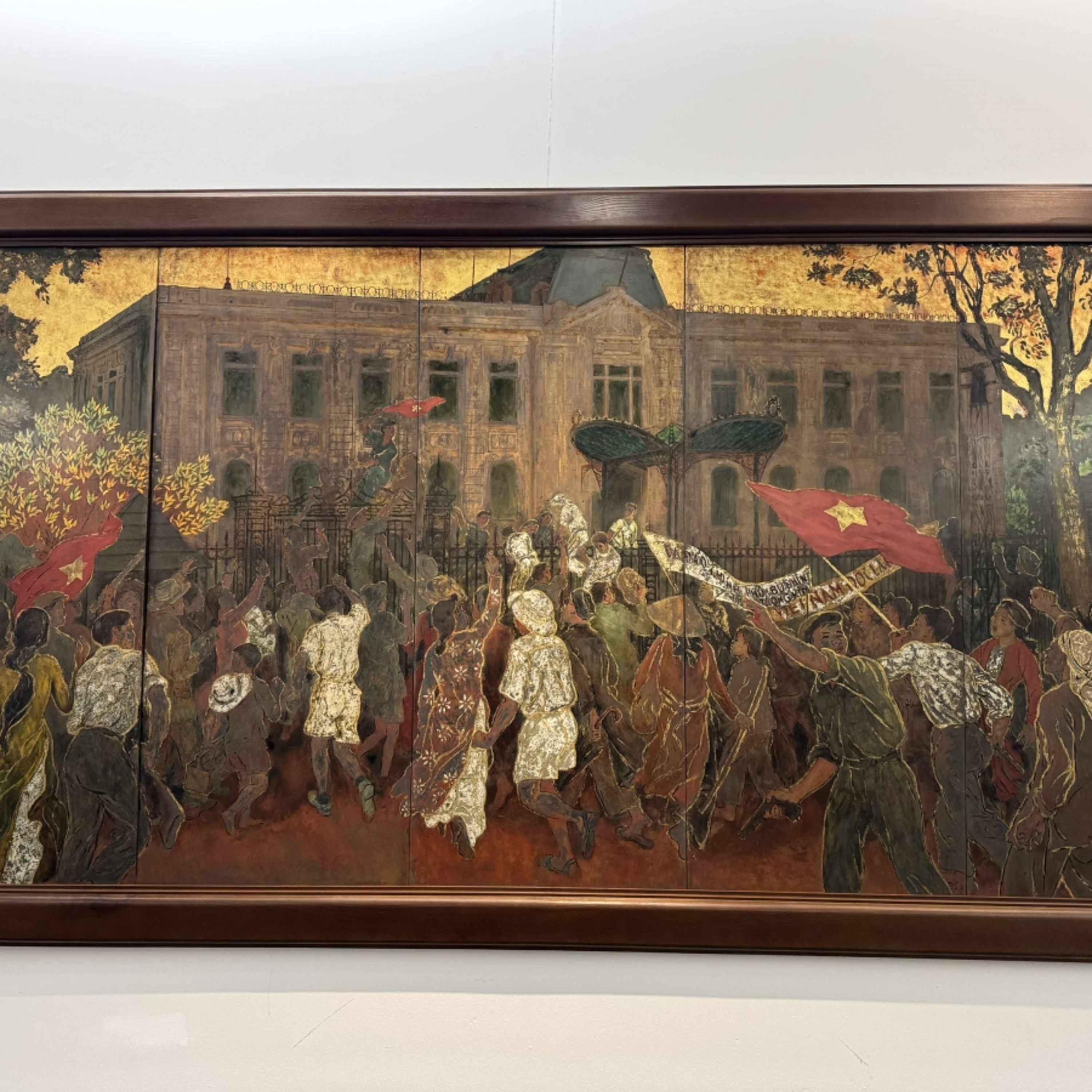 Tiêu điểm - Nhiều tác phẩm quý trưng bày tại Triển lãm "100 năm Mỹ thuật hiện đại"