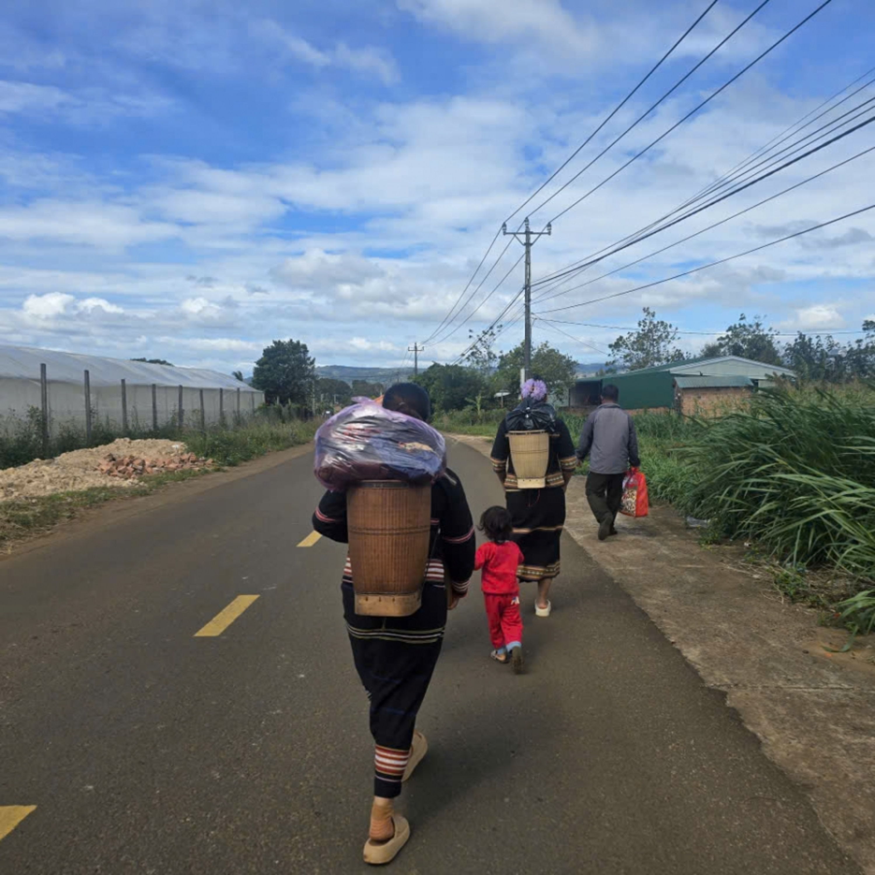 Tiêu điểm - Nghĩa tình mộc mạc gửi về vùng lũ miền xuôi