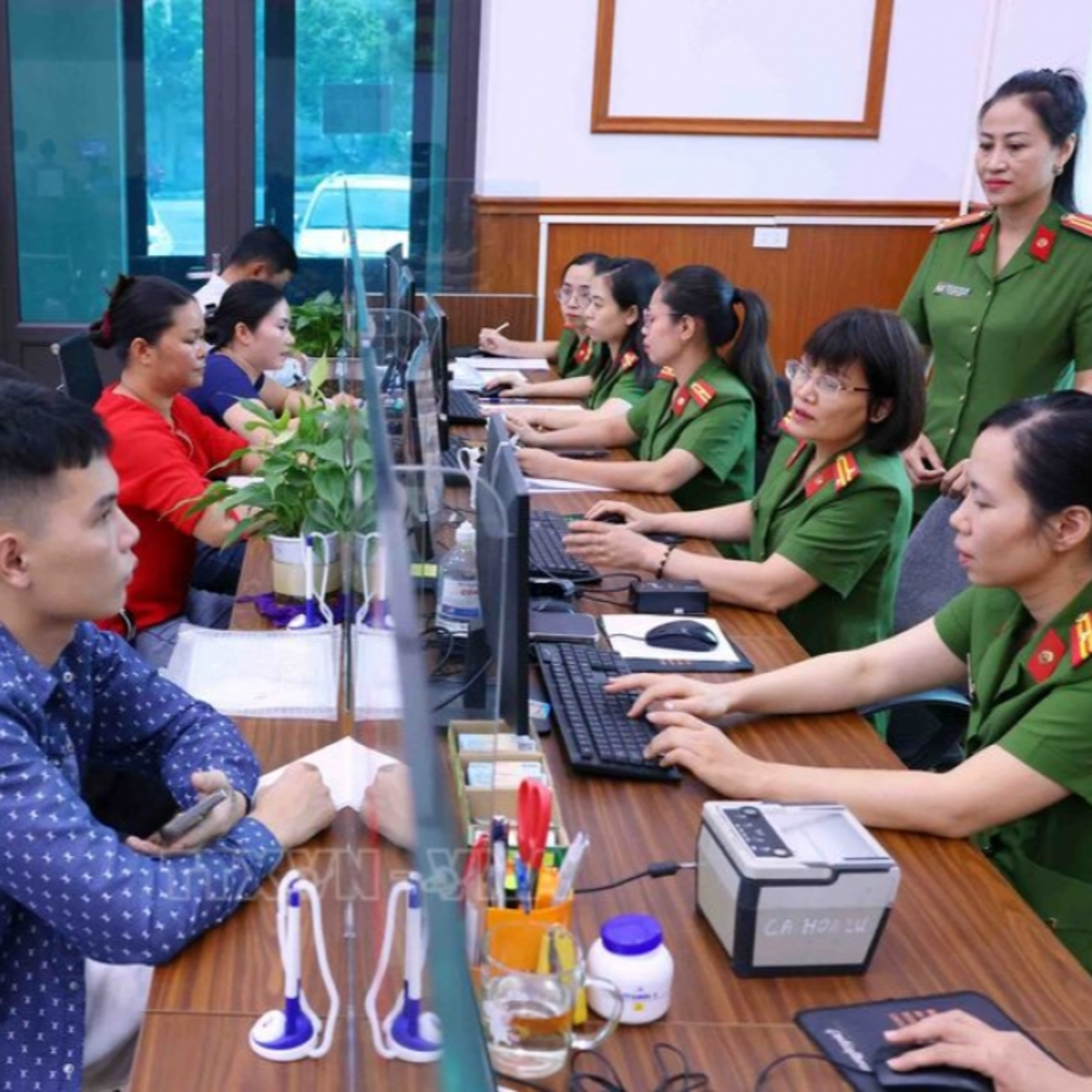 Câu chuyện thời sự - Lực lượng Công an nhân dân đi đầu trong thực hiện mô hình chính quyền địa phương 2 cấp