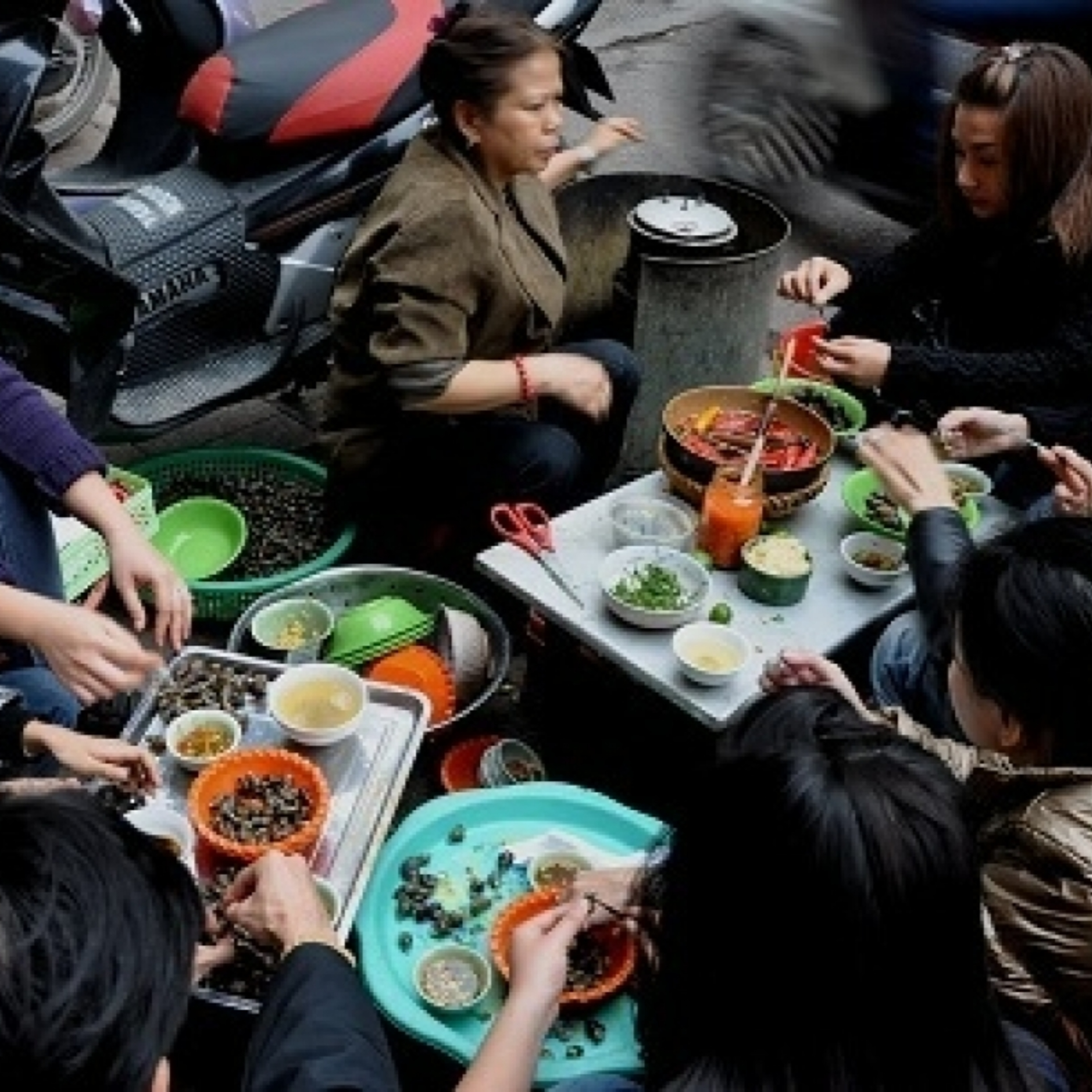 Dòng chảy sự kiện - Nhìn nhận thế nào về “văn hoá vỉa hè” từ việc Hà Nội ra quân dỡ mái che, dọn dẹp vỉa hè?