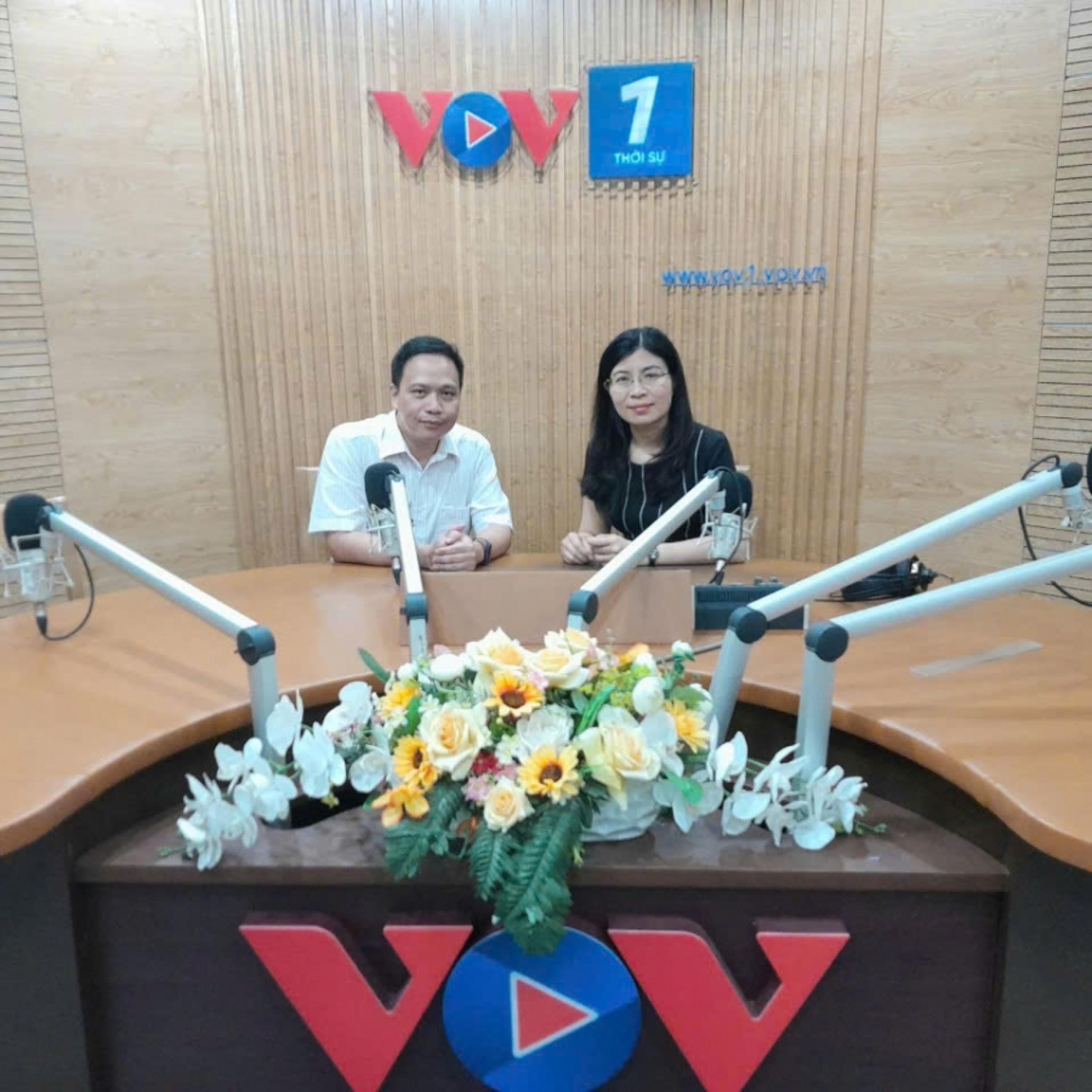 Câu chuyện thời sự - Nhìn lại thể chế kinh tế giai đoạn 2021-2025 qua các nghị quyết về kinh tế Câu chuyện thời sự - Nhìn lại thể chế kinh tế giai đoạn 2021-2025 qua các nghị quyết về kinh tế