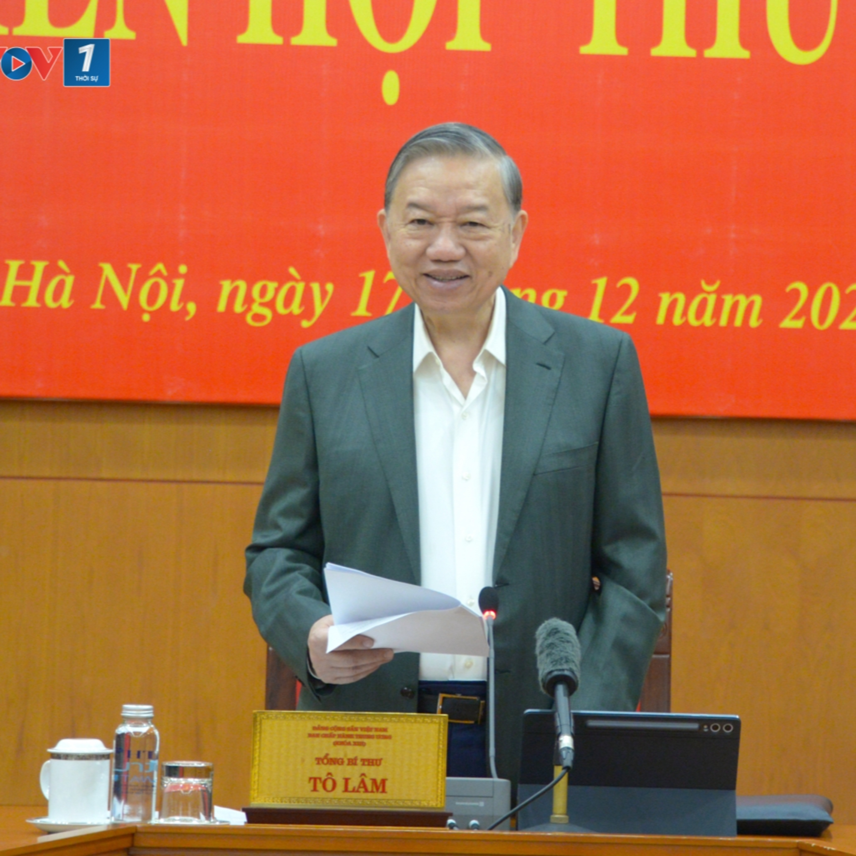 Tiêu điểm - Tổng Bí thư: Rà soát thể chế hóa ngay những quan điểm, chủ trương lớn trong văn kiện ĐH 14 Tiêu điểm - Tổng Bí thư: Rà soát thể chế hóa ngay những quan điểm, chủ trương lớn trong văn kiện ĐH 14