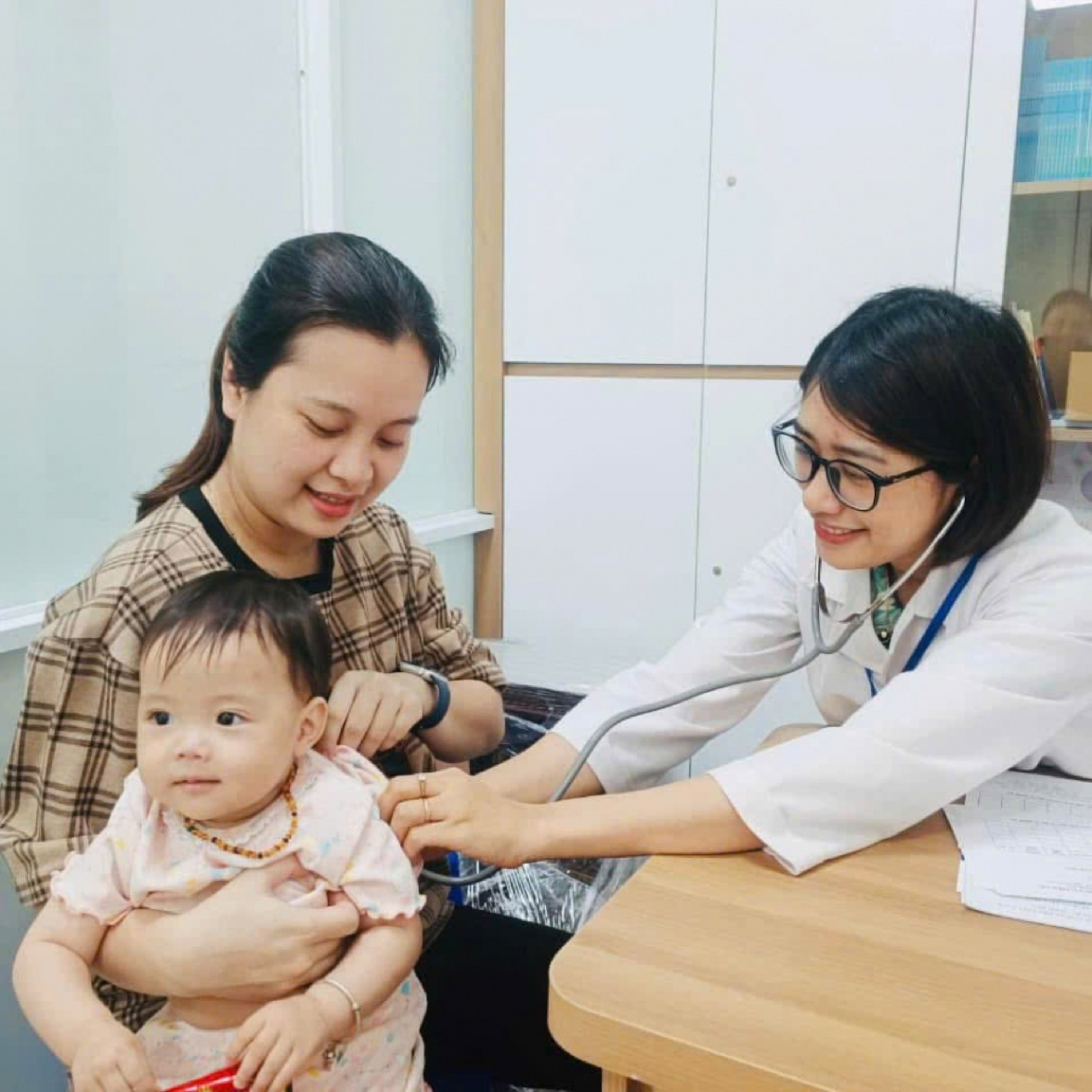 Xã hội chuyển động - Cải thiện dinh dưỡng sức khoẻ bà mẹ, trẻ em