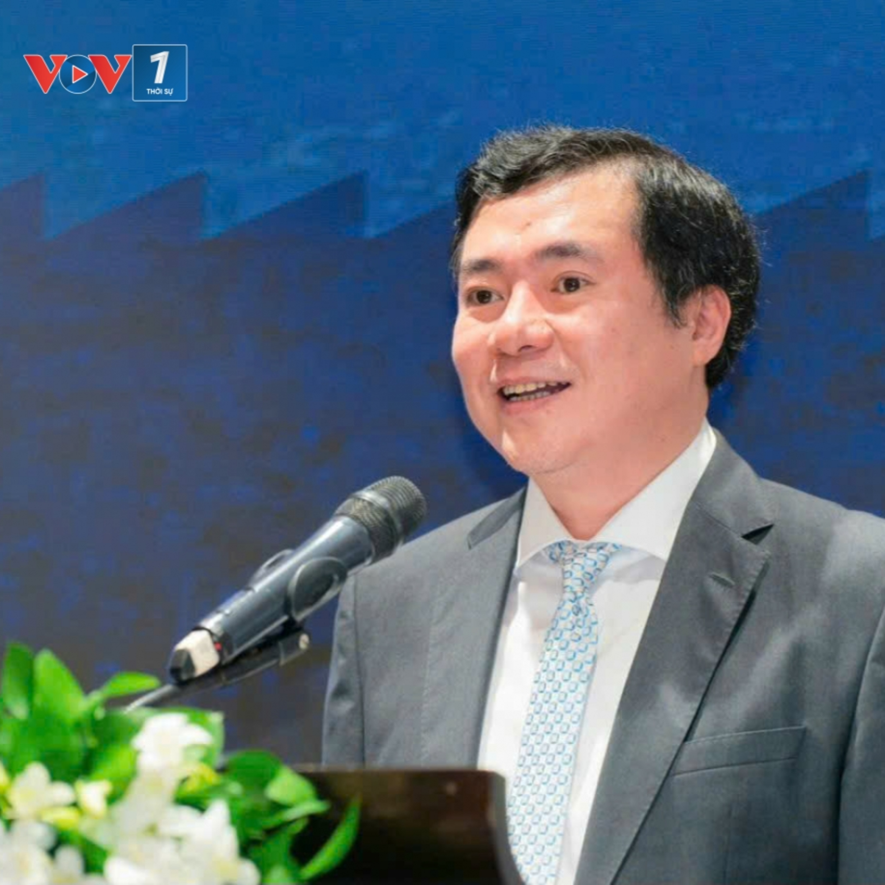 Tiêu điểm - Cần phát huy vai trò “trụ cột ổn định” của thị trường trong nước khi khu vực xuất khẩu gặp khó khăn