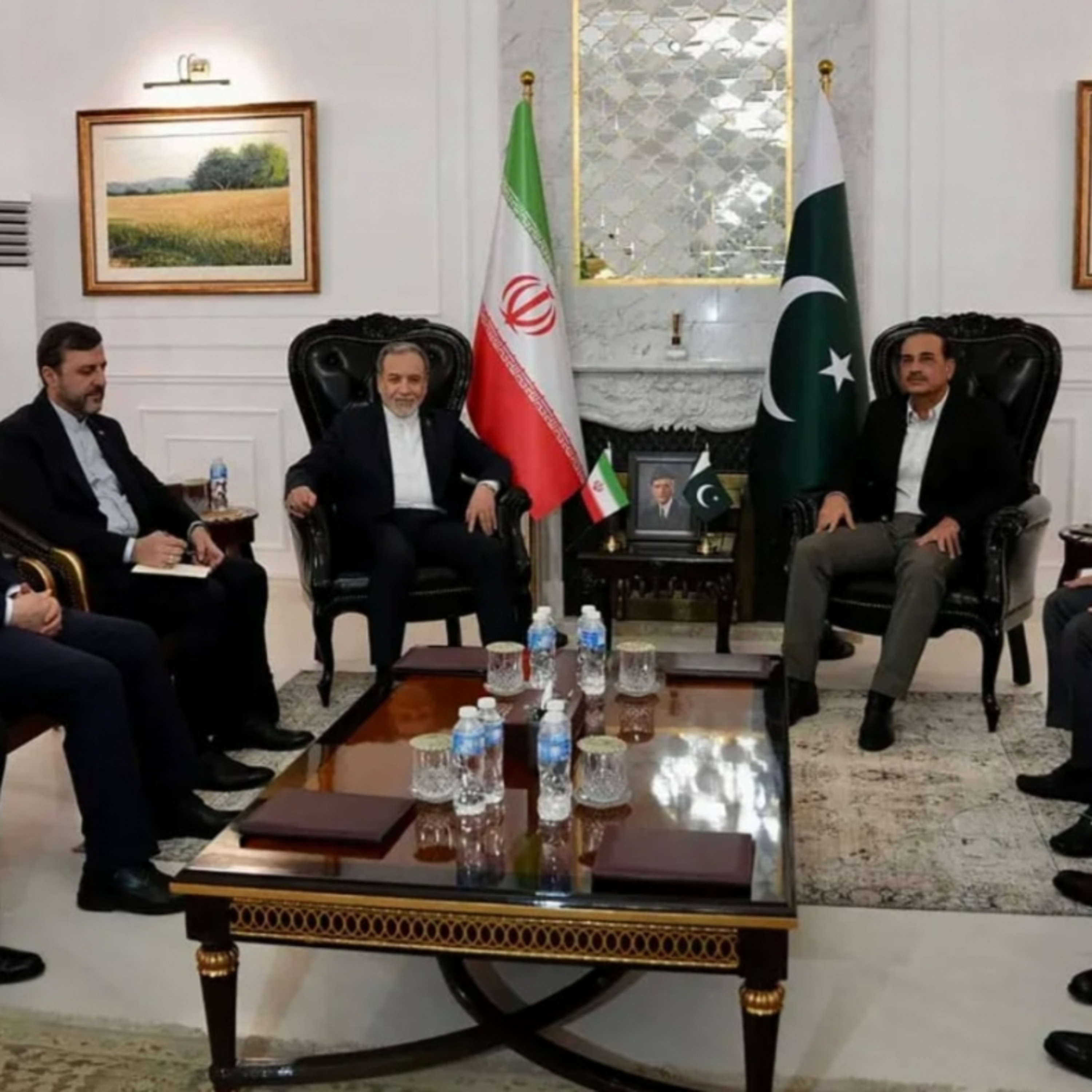 Vấn đề quốc tế - Đề xuất mới của Iran với Mỹ - cơ hội phá thế bế tắc đàm phán? episode artwork