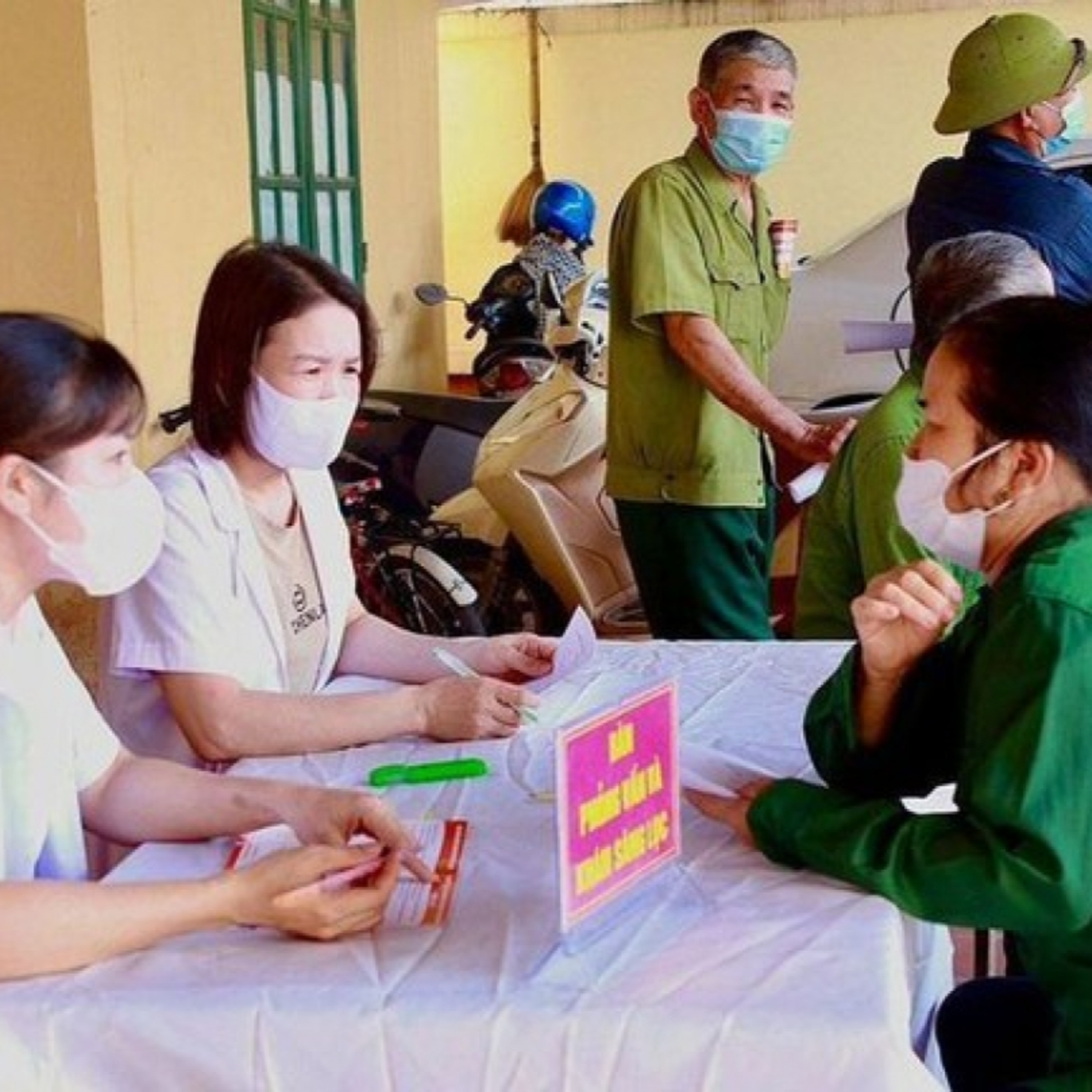 Tiêu điểm - Số ca lao gia tăng: Phát hiện lao gắn với khám sức khỏe định kỳ cho mỗi người dân