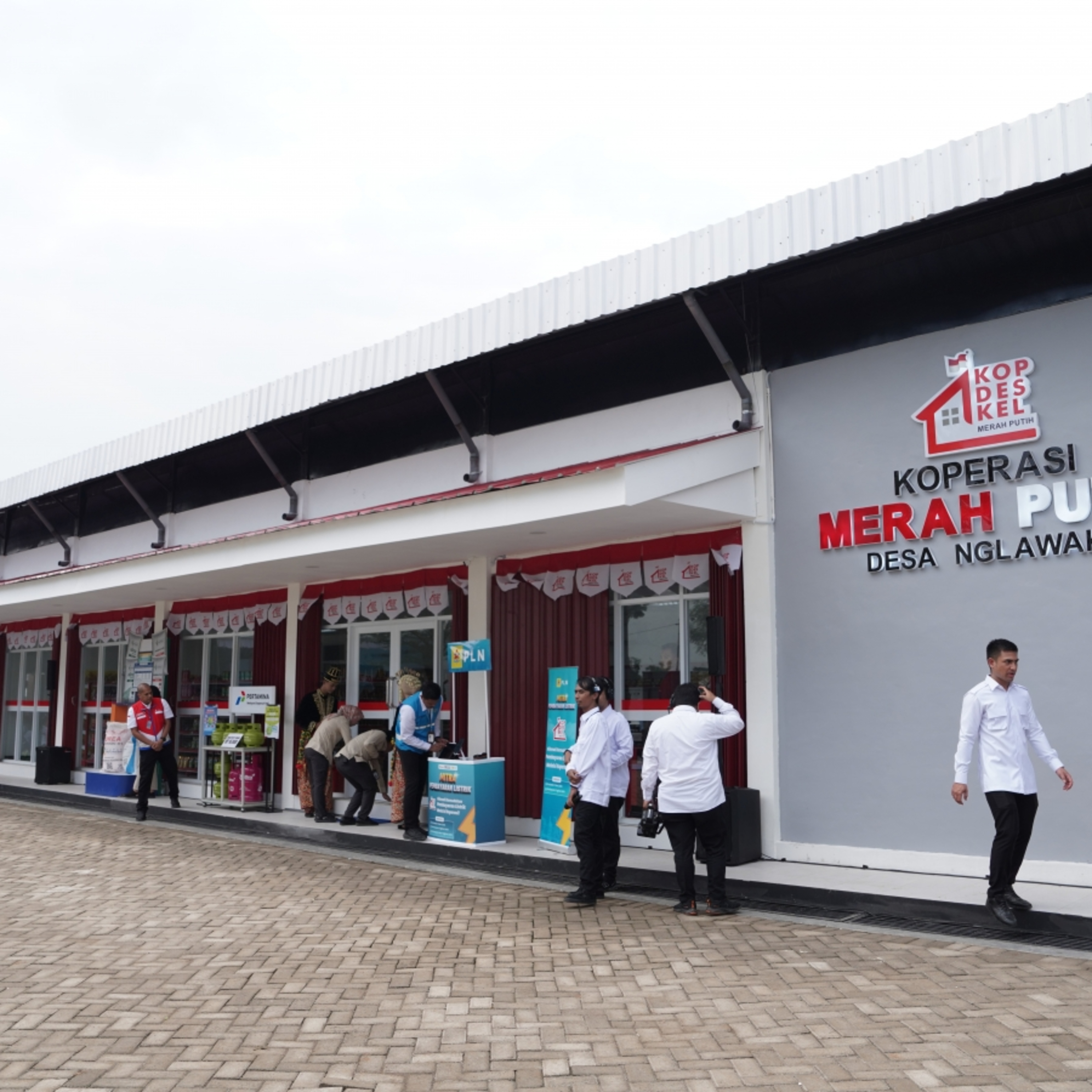 Sự kiện & Luận bàn - Mục tiêu xây 80.000 Hợp tác xã Làng Đỏ Trắng - giải pháp kinh tế dài hạn cho nông thôn Indonesia