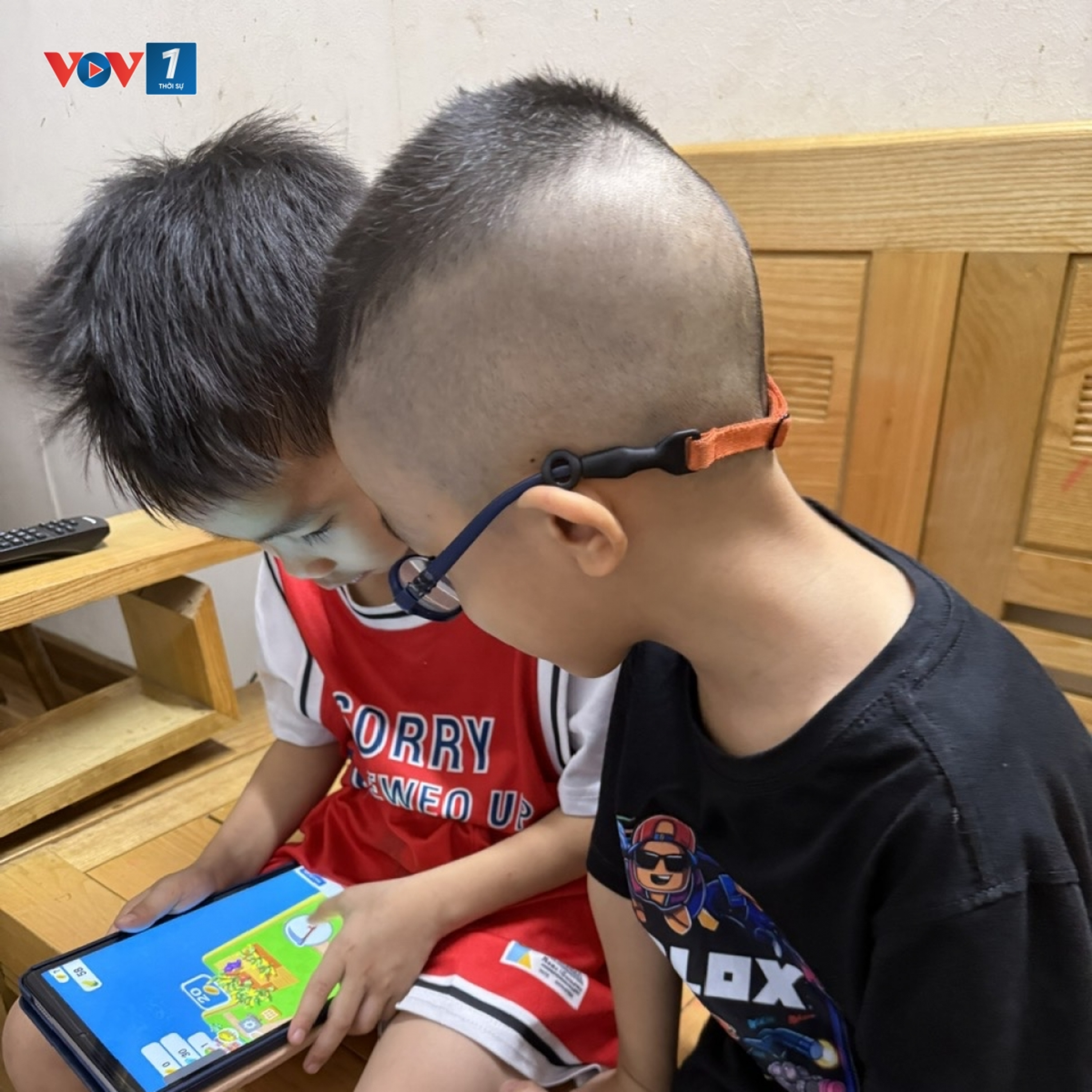 Tiêu điểm - Nghỉ hè của trẻ: Bắt cá – hái hoa thời công nghệ số episode artwork