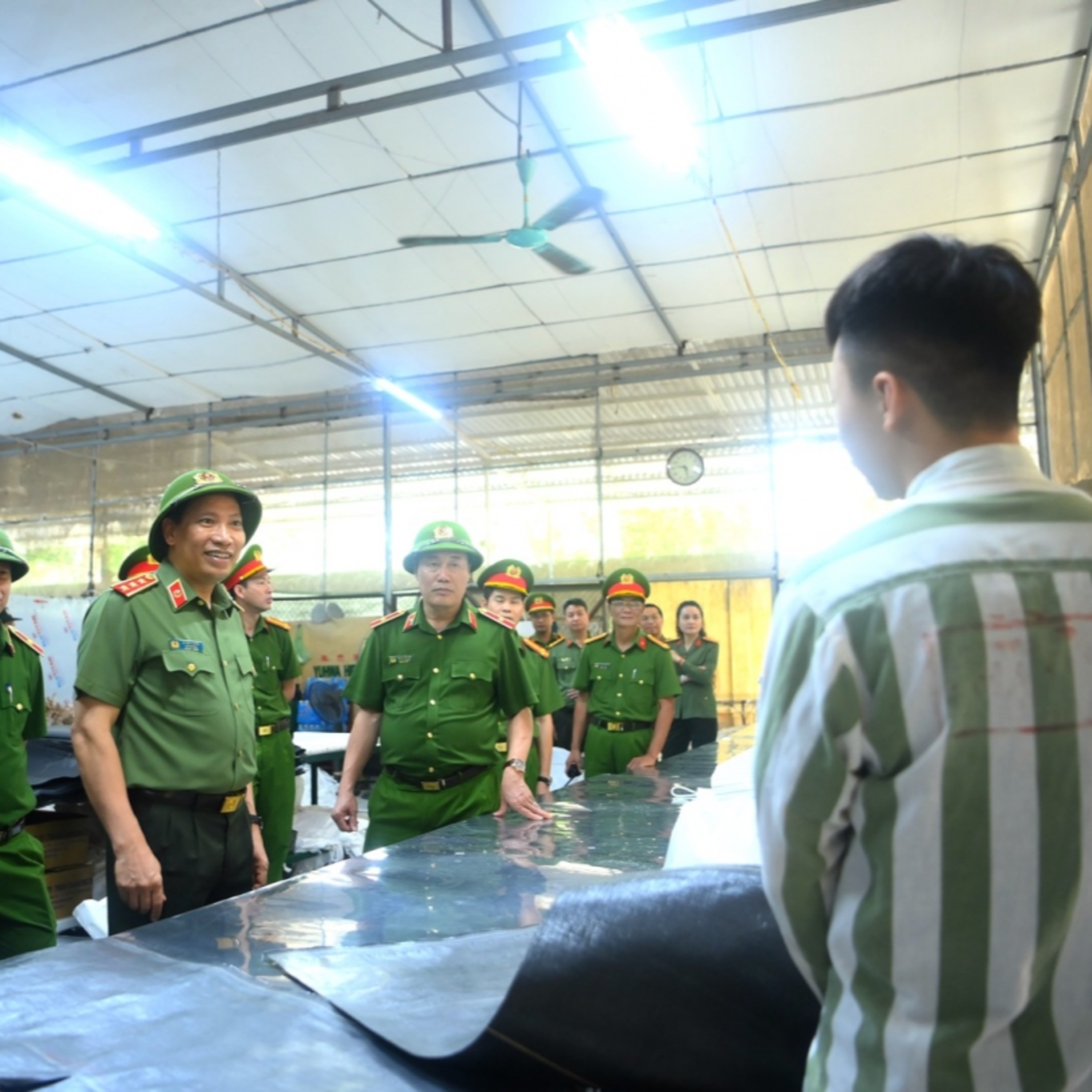 Tiêu điểm - Công tác đặc xá được thực hiện công bằng, công khai, minh bạch, chặt chẽ, đúng đối tượng