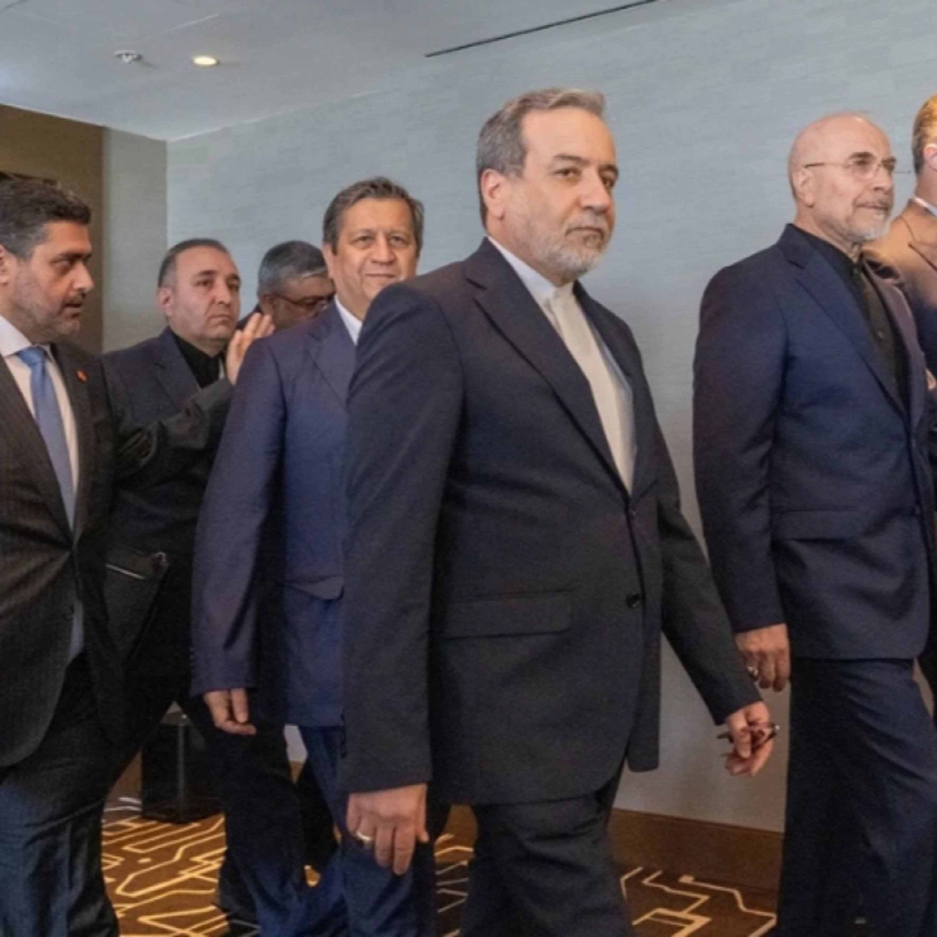 Vấn đề quốc tế - Kết thúc vòng đàm phán đầu tiên Mỹ-Iran: Khó khăn mới chỉ bắt đầu” episode artwork