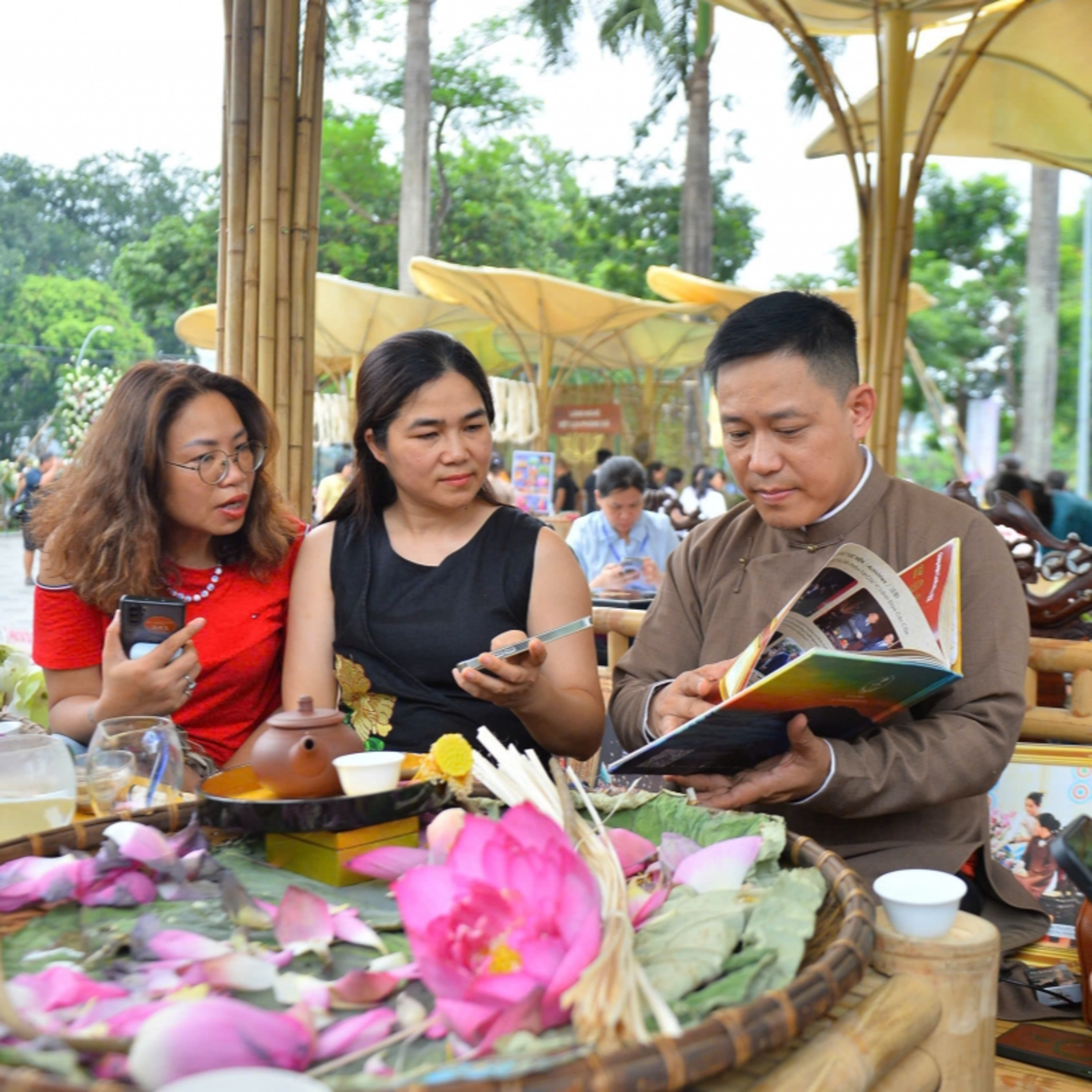Tiêu điểm - Lễ hội Sen Hà Nội thu hút đông đảo du khách đến với Thủ đô episode artwork