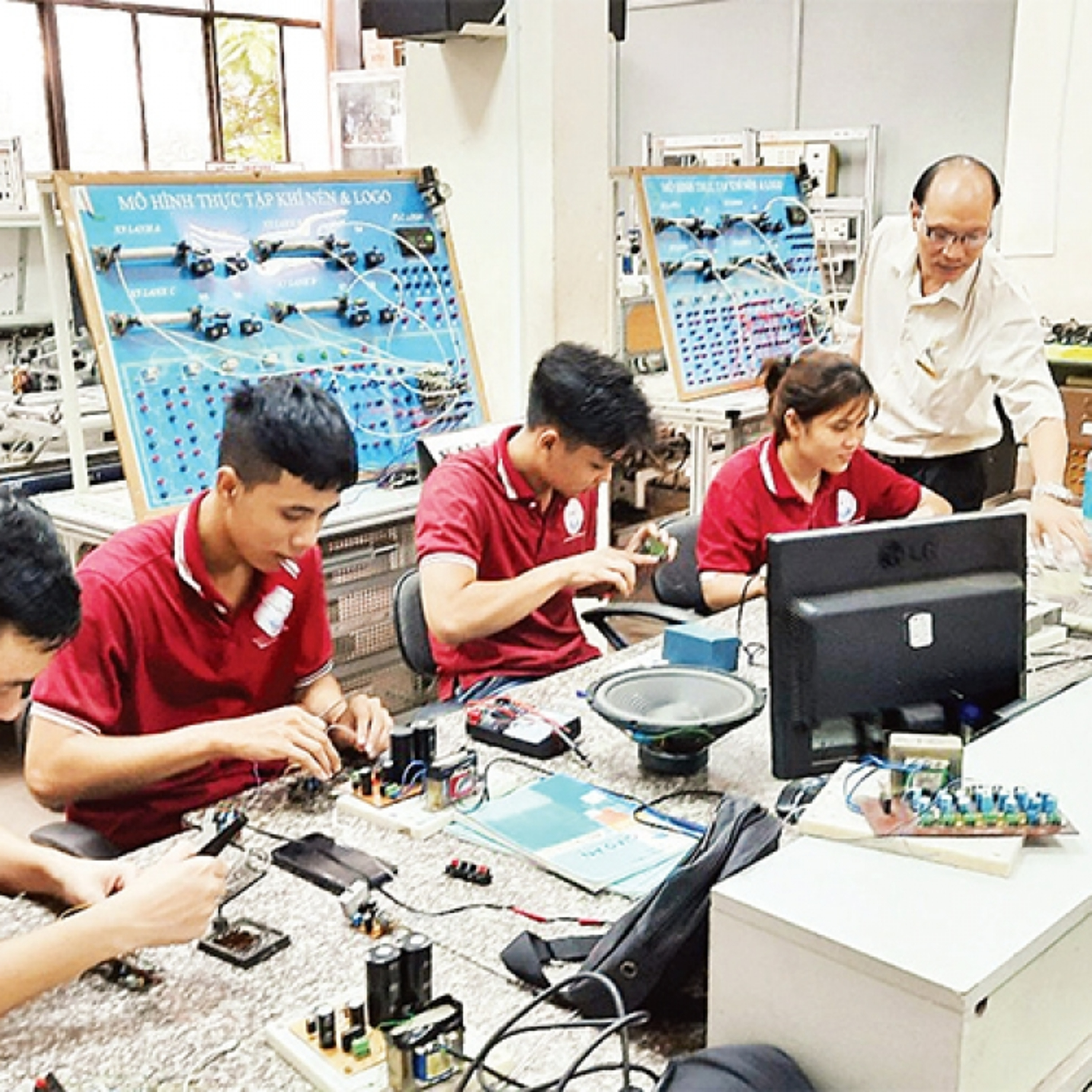 Tiêu điểm - Phát triển nguồn nhân lực chất lượng cao: Chìa khóa tăng trưởng trong kỷ nguyên mới