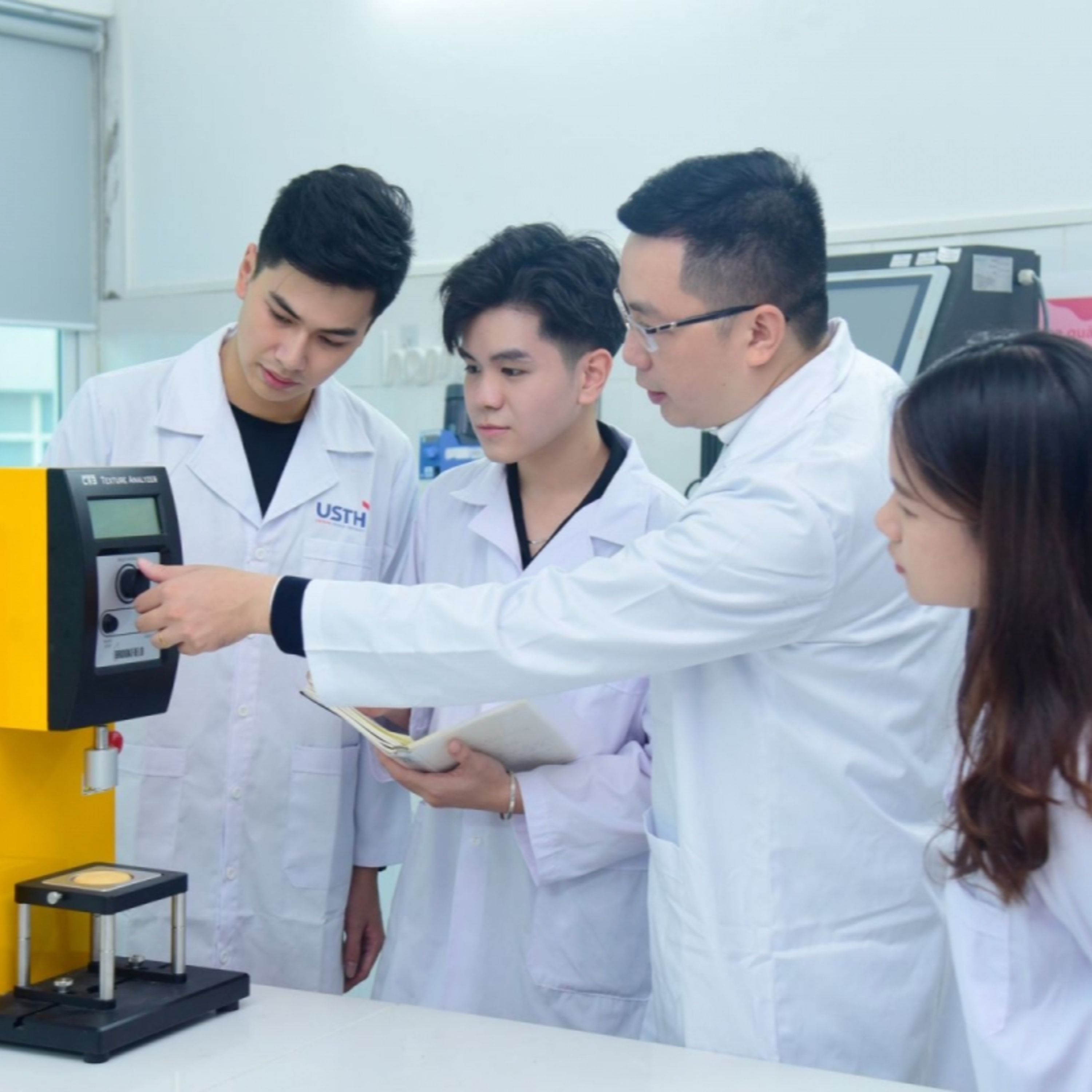 Xã hội chuyển động - Loạt bài: Tái cấu trúc hệ thống đại học công lập: Gọn để lớn, ít để tinh
