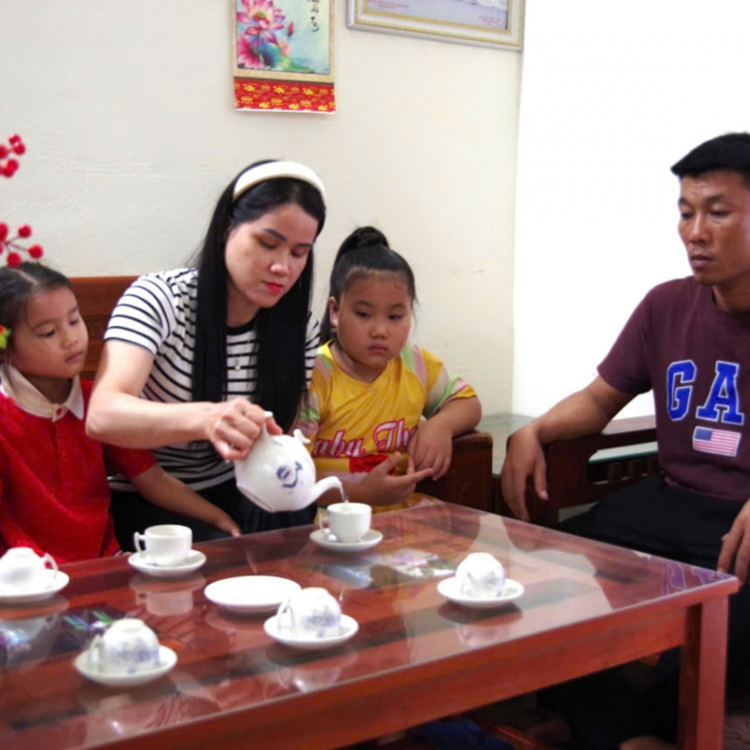 Phóng sự - Bước ra khỏi vùng tối