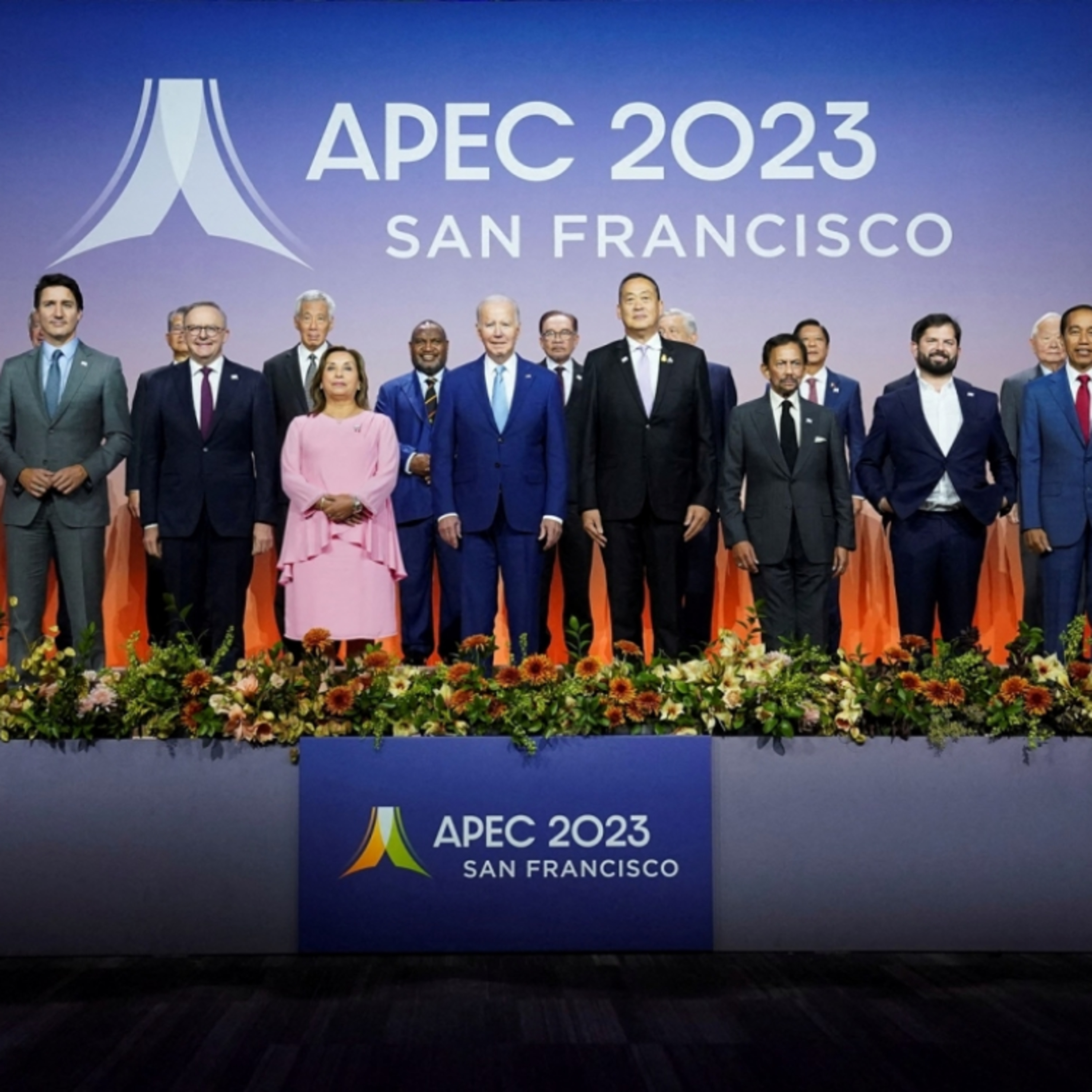 Sự kiện & Luận bàn - Nước chủ nhà APEC: Từ quảng bá hình ảnh đến định hình nghị sự
