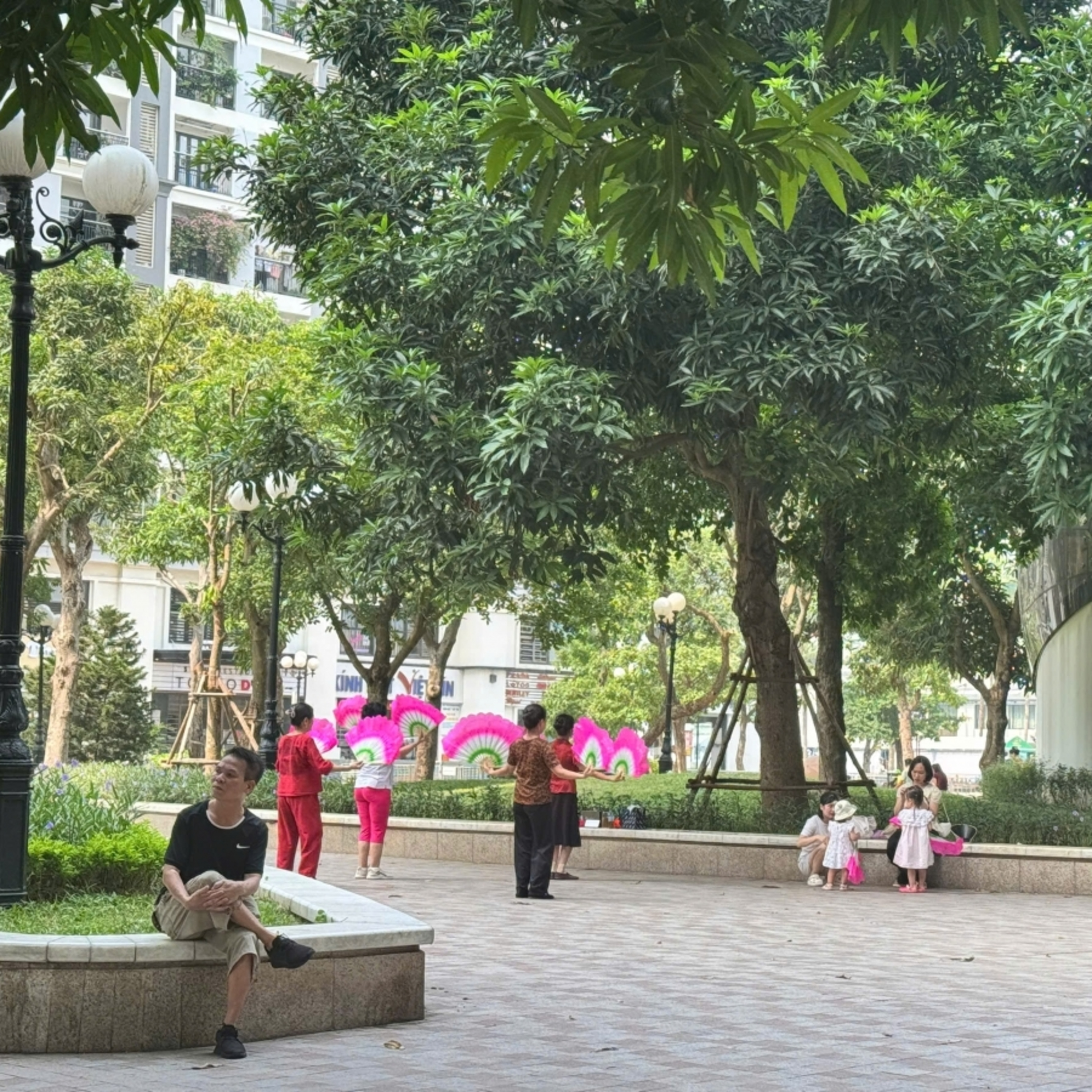 Xã hội chuyển động - Khi hạnh phúc của người dân trở thành thước đo phát triển
