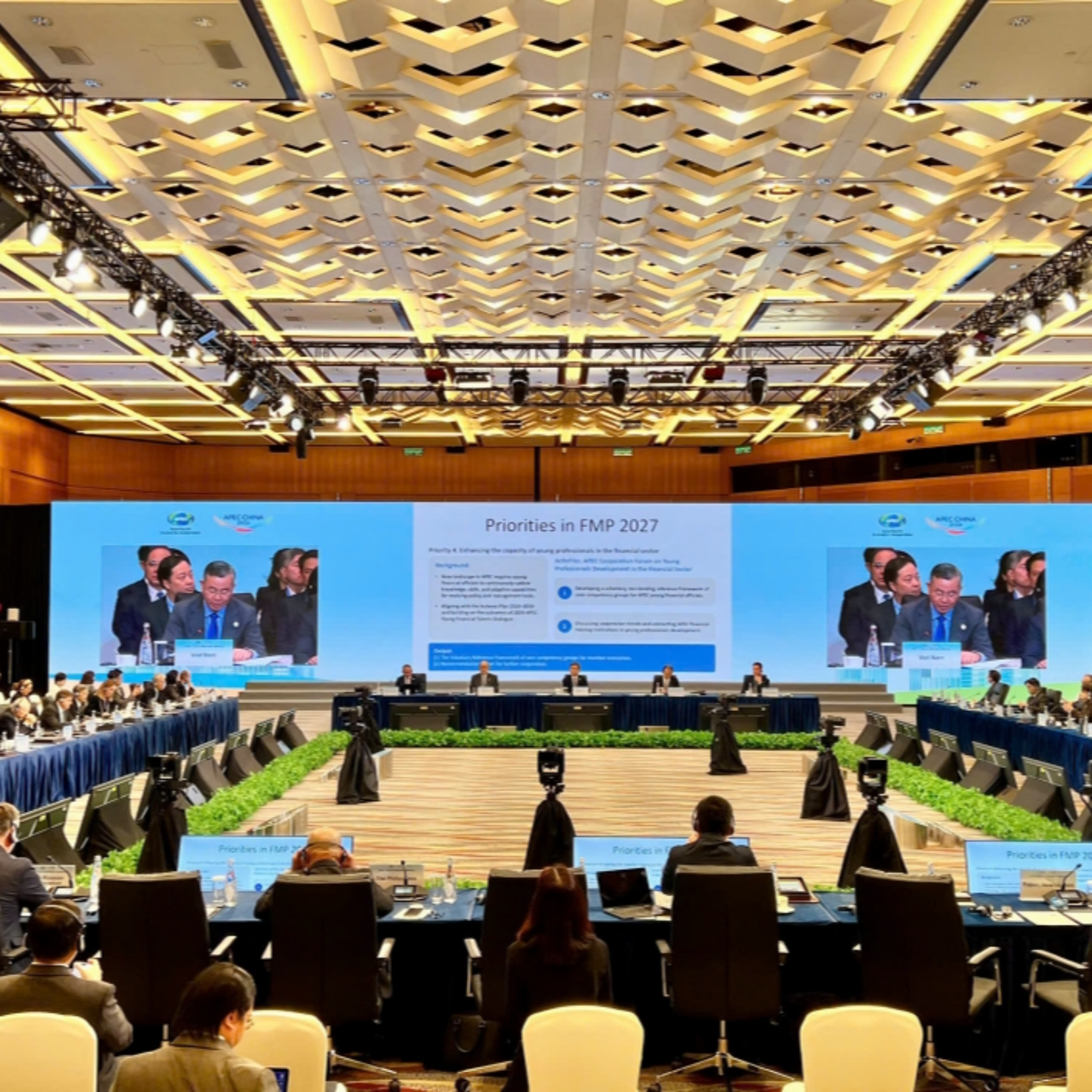 VIỆT NAM & APEC 2027 - Việt Nam định hình ưu tiên tài chính APEC 2027