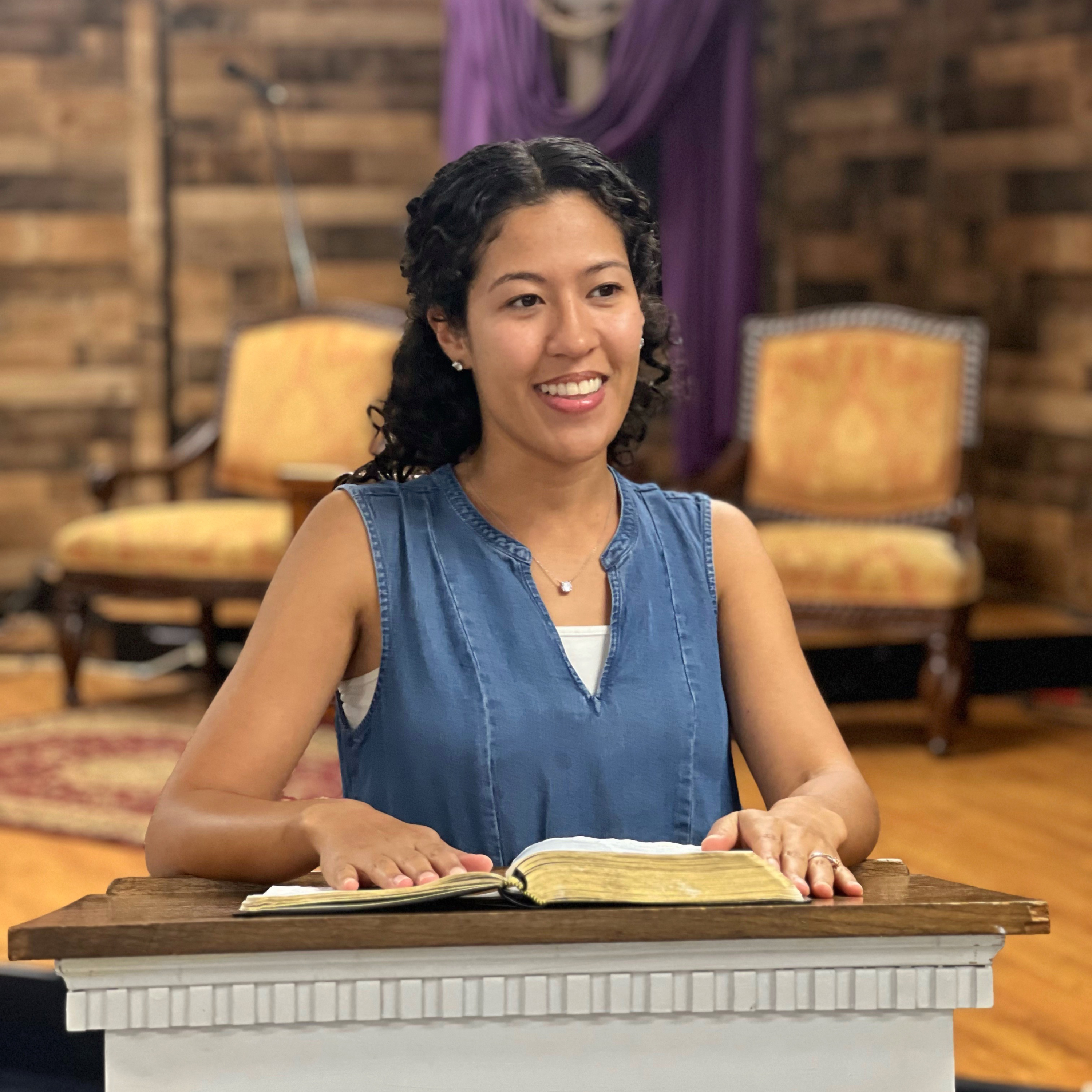 Valerie Ventura-Solis | Como Jesus Nos Sana Desde Sus Heridas | Escuela Dominical | Domingo 7 de Septiembre de 2025 episode artwork