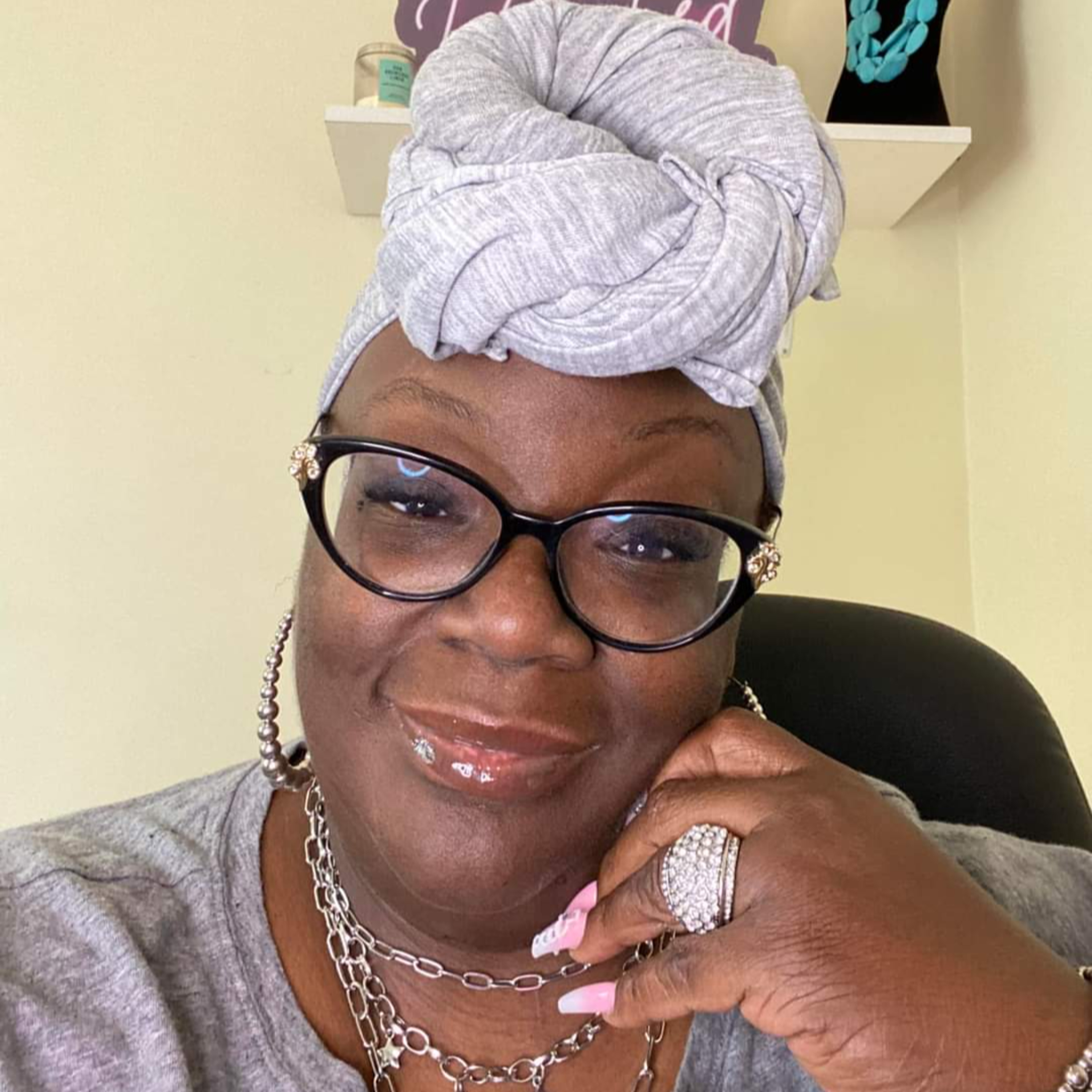 Critical Conversations: GirlChat Weekly.. Women In Business, Empowered To Prosper