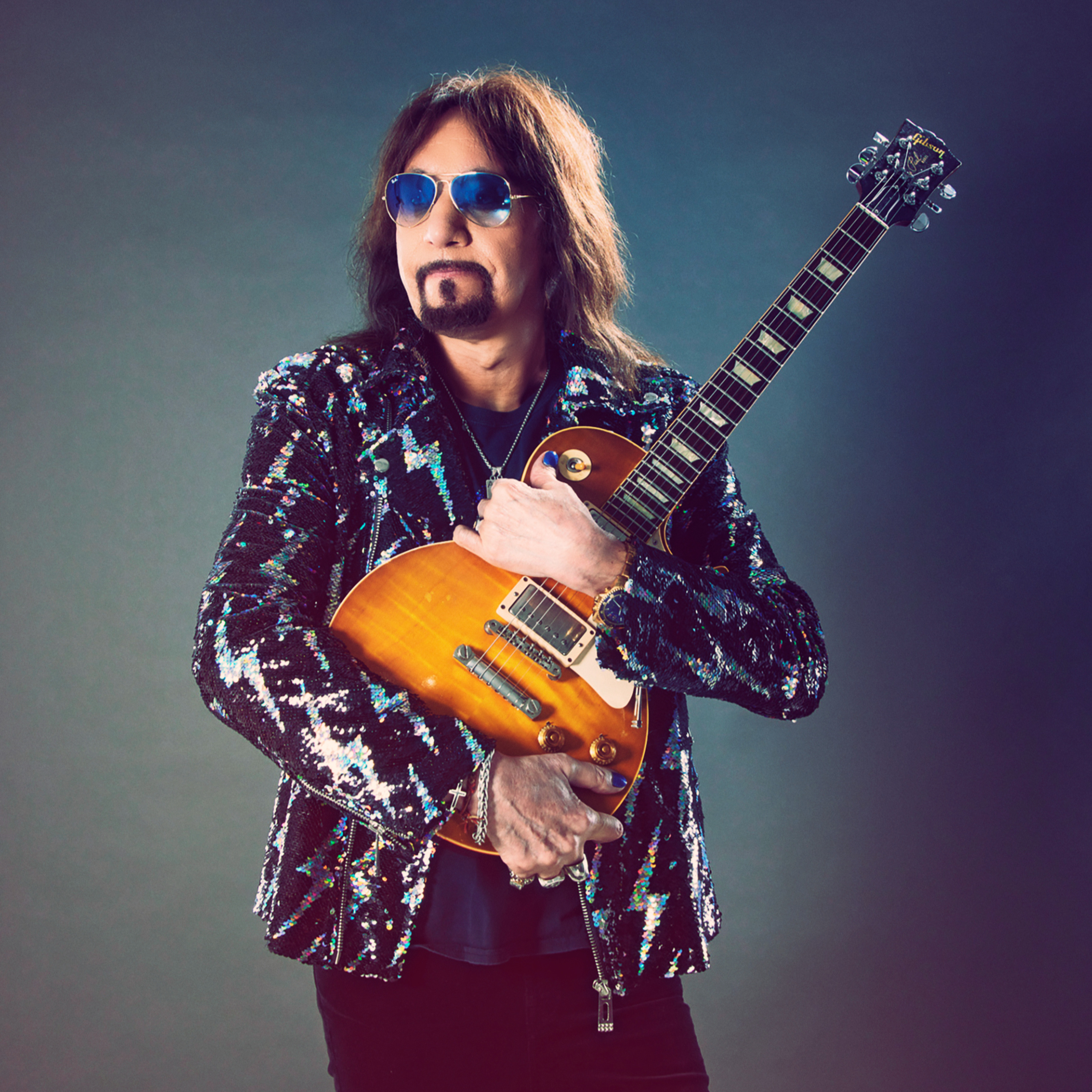PODCAST: Episode 832 - RIP ACE FREHLEY OF KISS 1951-2025 episode artwork