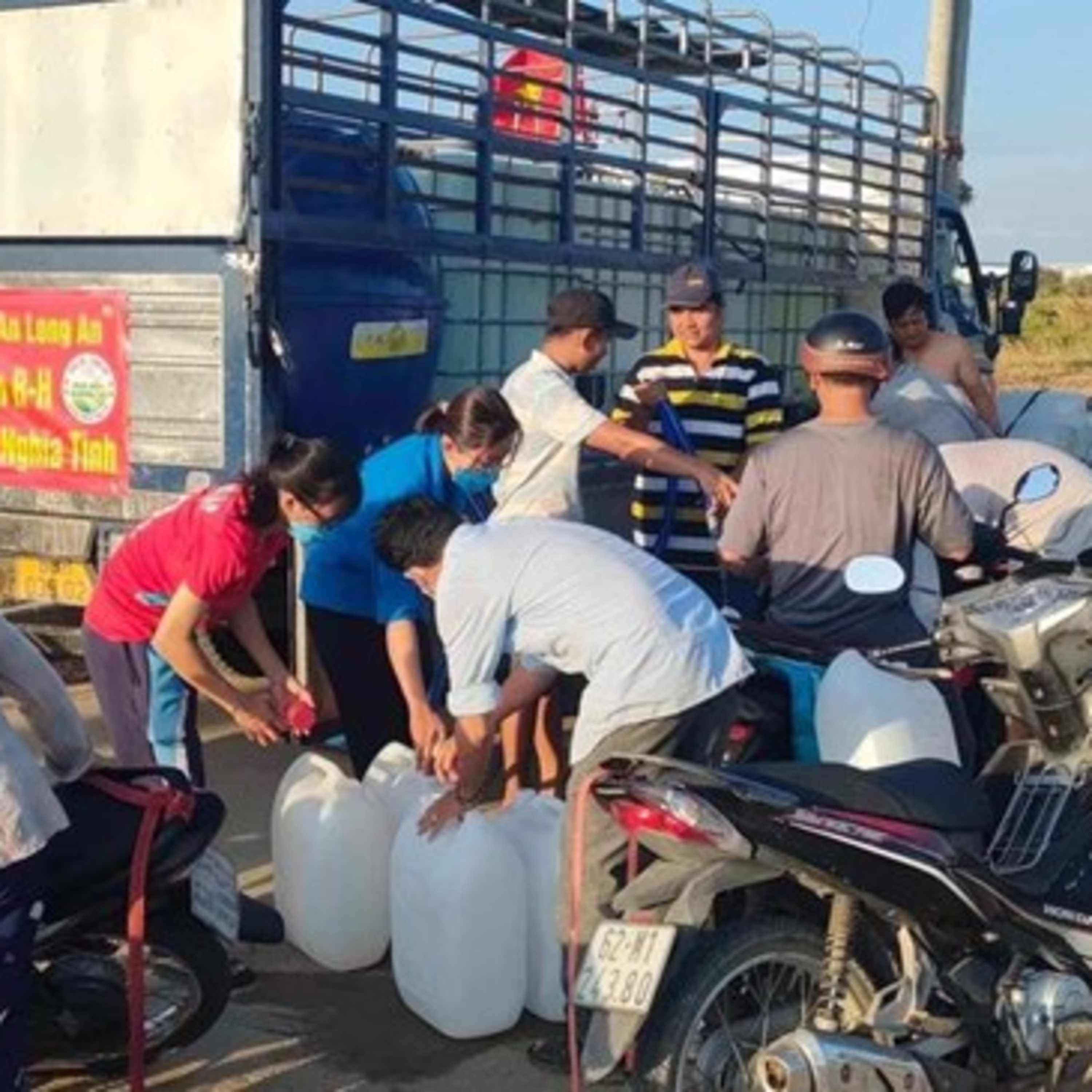 THỜI SỰ 6H SÁNG 10/04/2024: Nhiều chuyến xe tình nguyện mang nước giải cứu "cơn khát" của người dân tại một số khu vực ở ĐBSCL