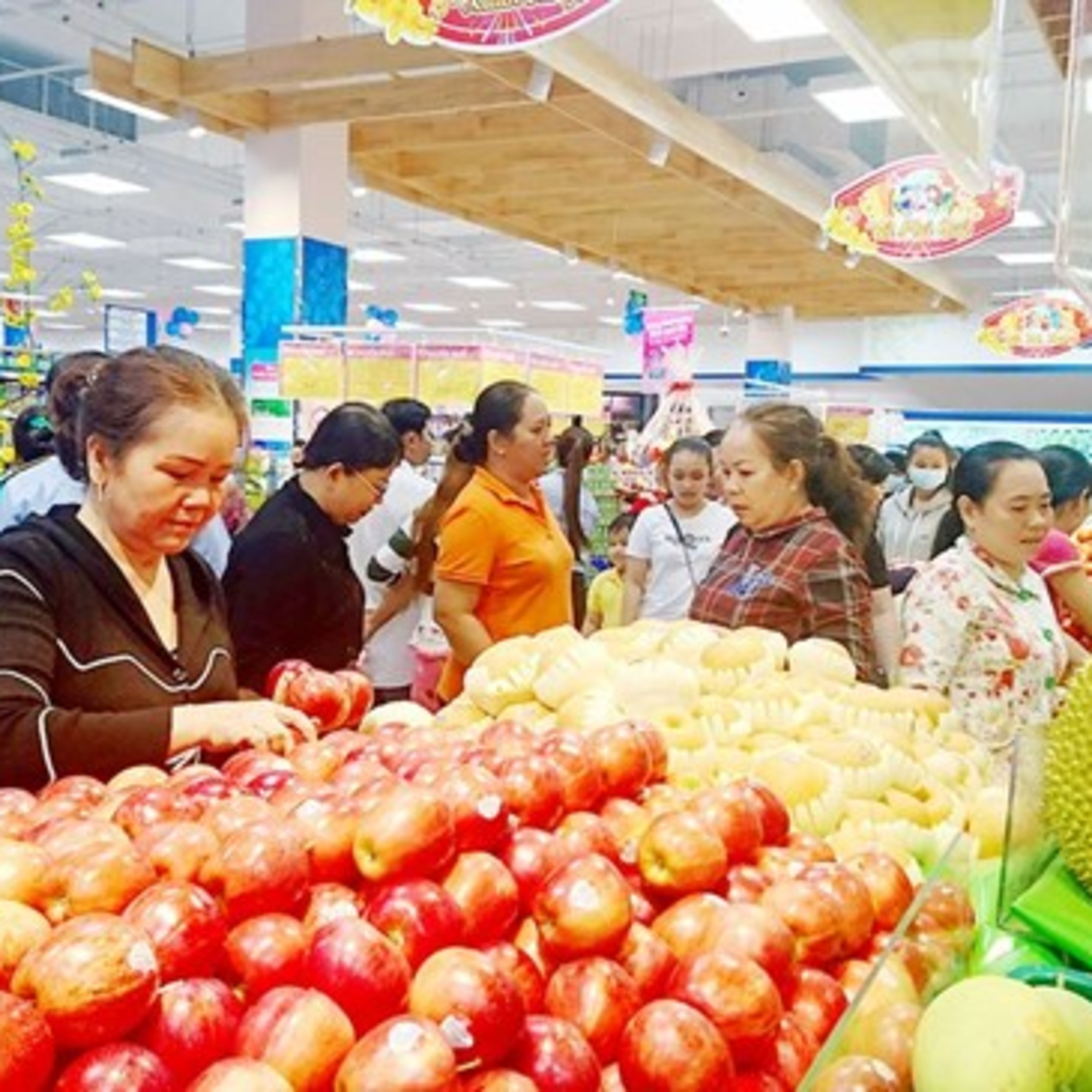THỜI SỰ 6H SÁNG 15/6/2024: Đợt 1 Chương trình Khuyến mại tập trung - Mùa mua sắm "Shopping Season" năm 2024 tại TPHCM bắt đầu từ hôm nay đến ngày 15/9